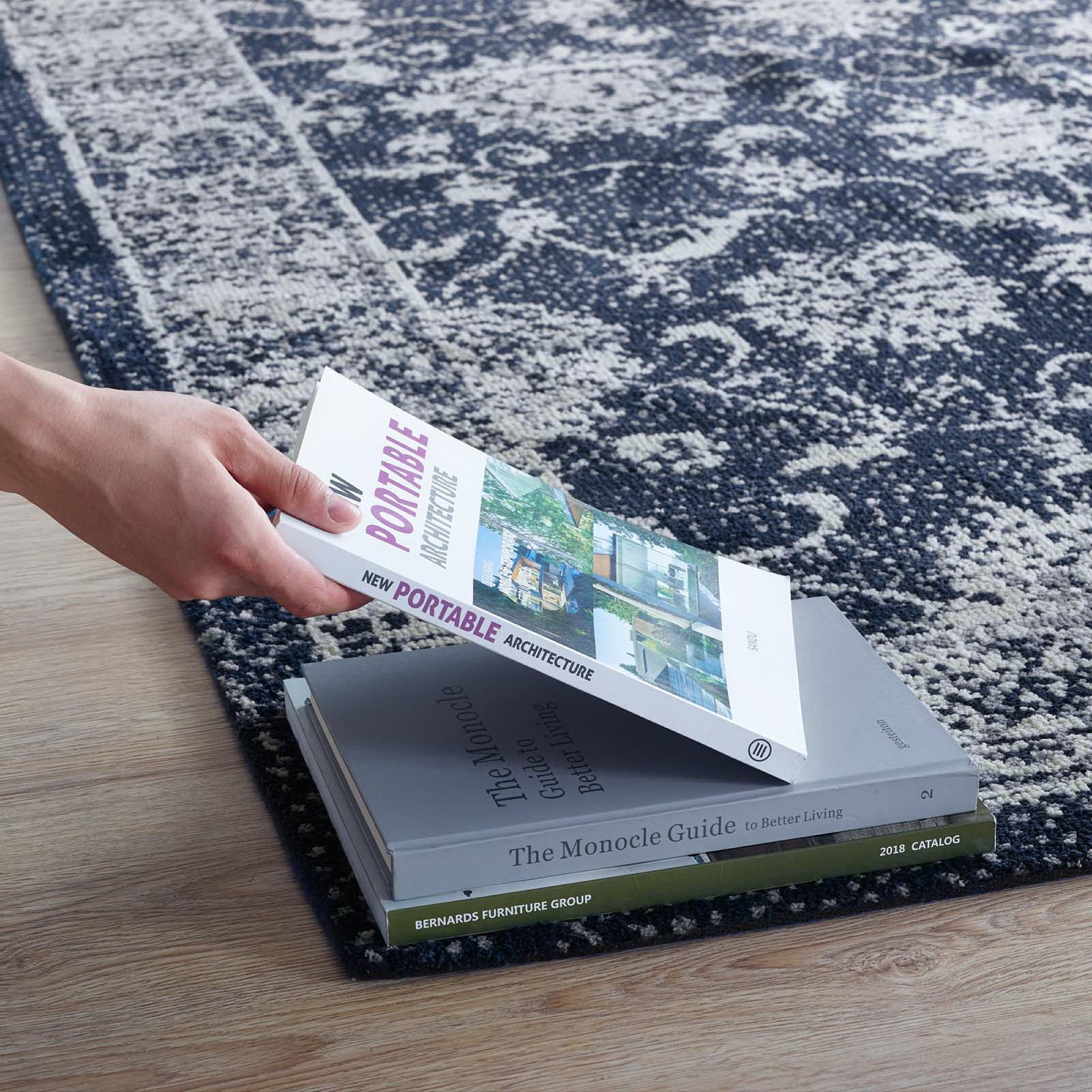 Kazia Distressed Floral Lattice 5x8 Area Rug