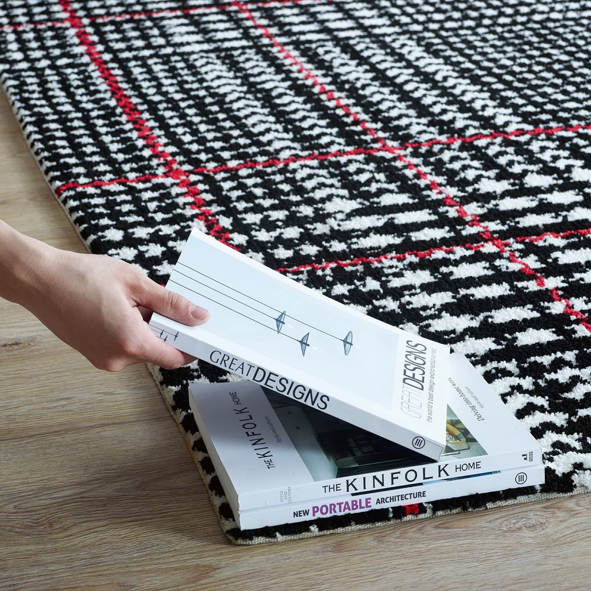 Kaja Abstract Plaid 5x8 Area Rug