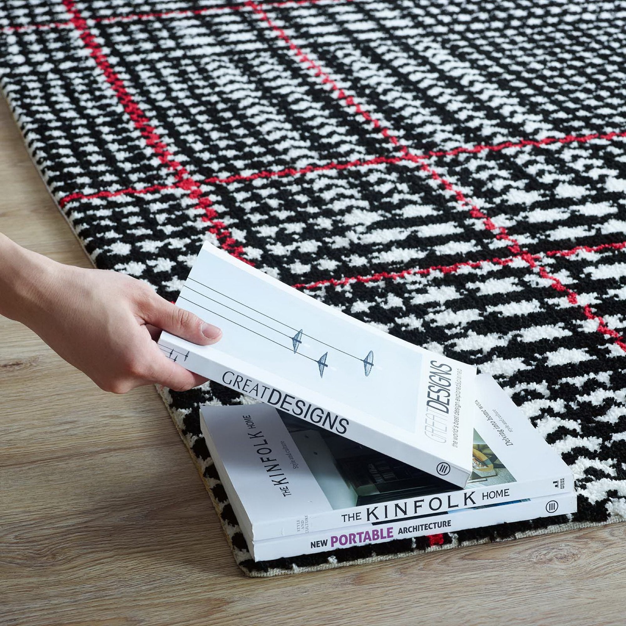 Kaja Abstract Plaid 5x8 Area Rug
