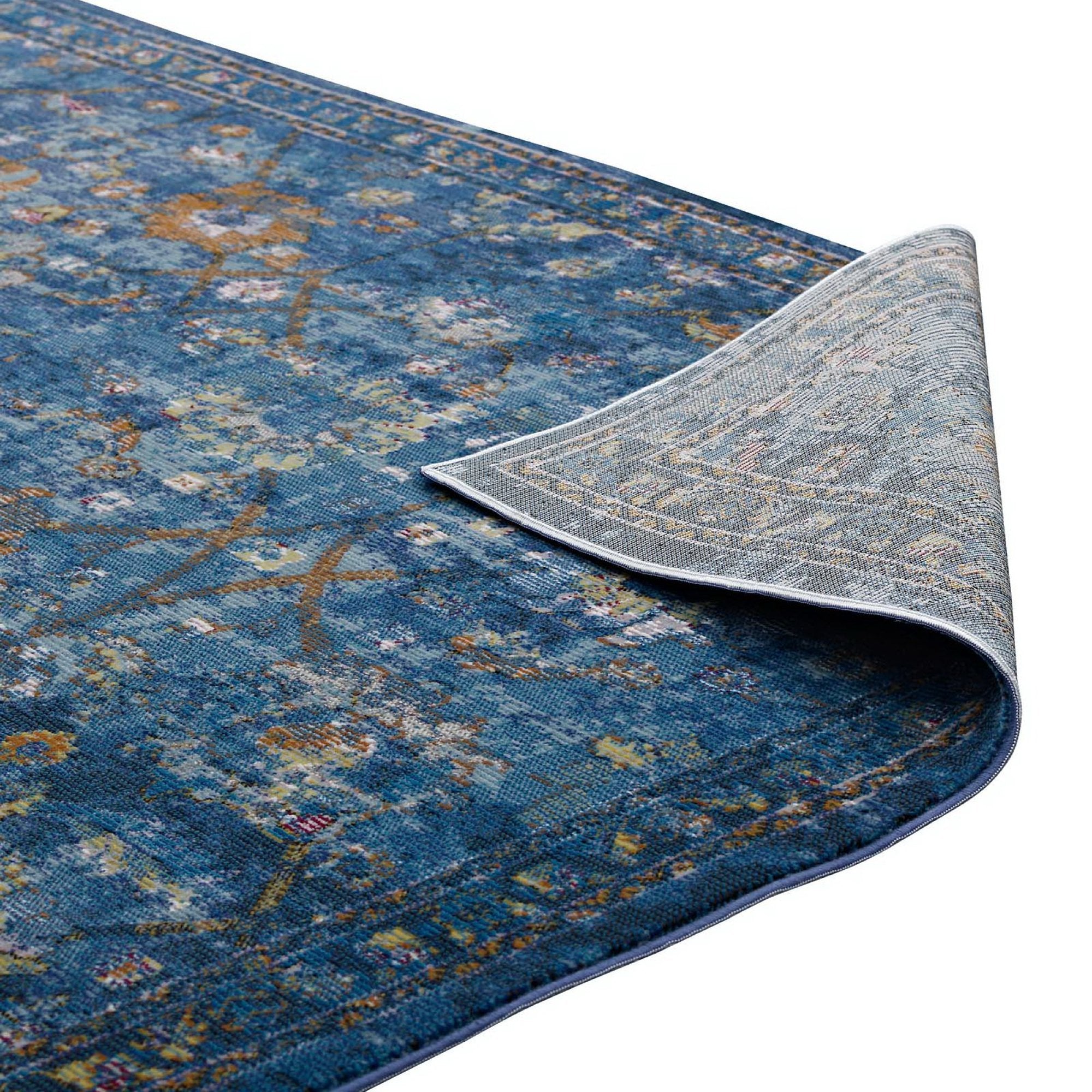 Minu Distressed Floral Lattice 4x6 Area Rug