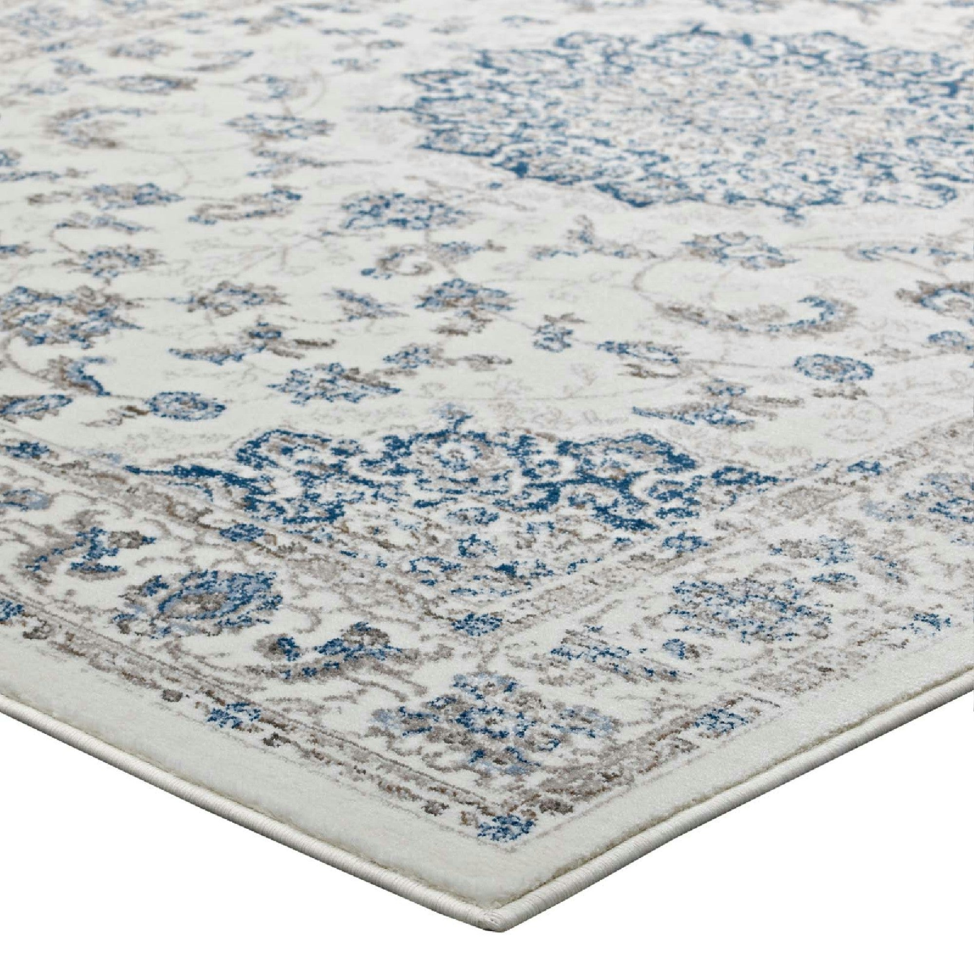Lilja Distressed Vintage Medallion 5x8 Area Rug