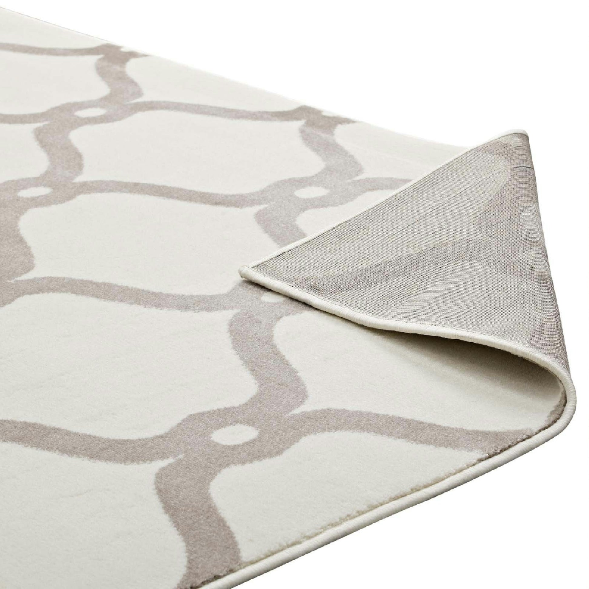 Beltara Chain Link Transitional Trellis 5x8 Area Rug