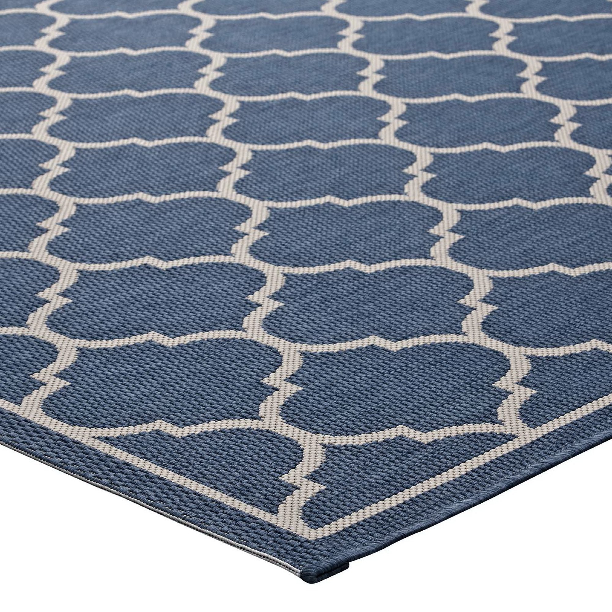 Avena Moroccan Quatrefoil Trellis Indoor and Outdoor 5x8 Area Rug
