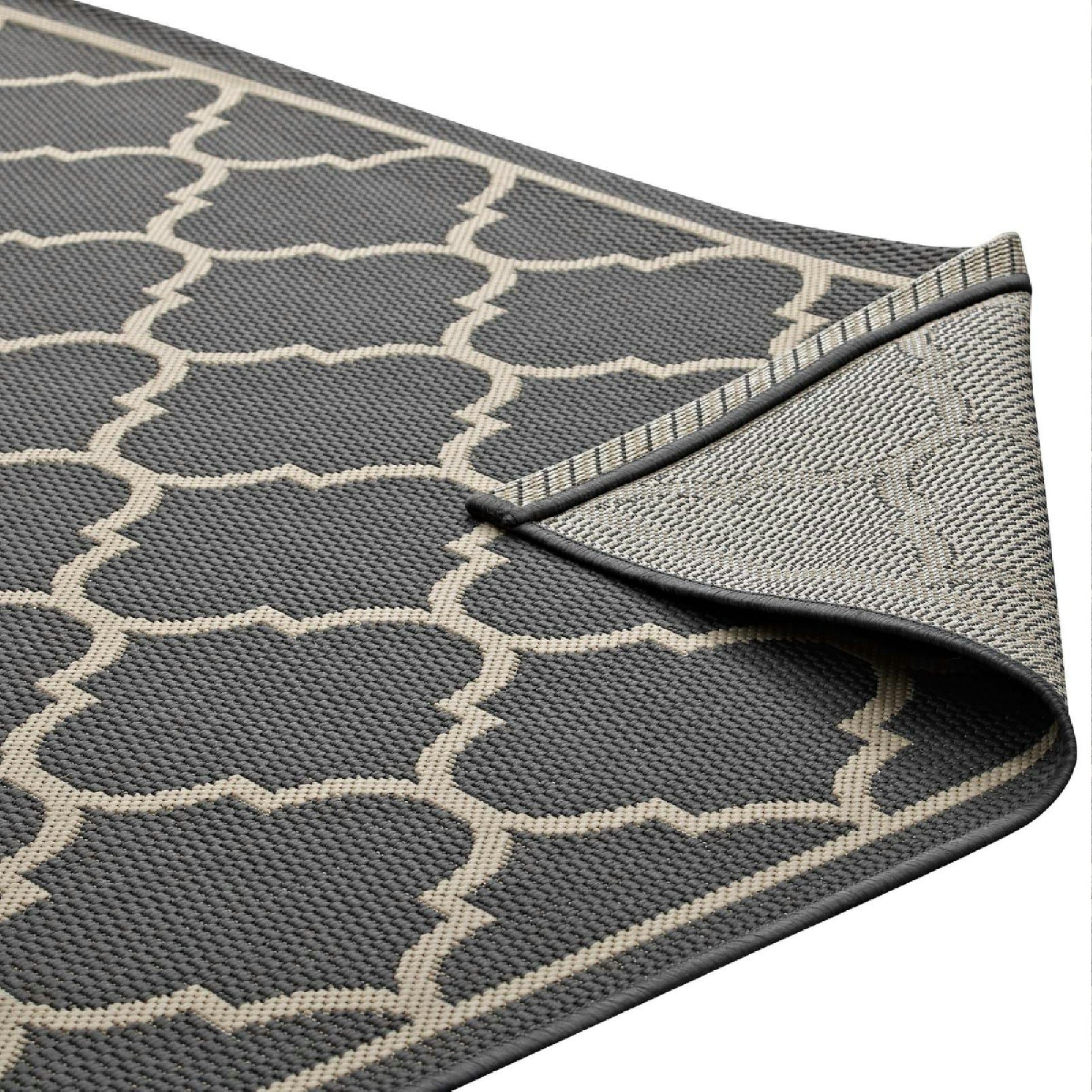 Avena Moroccan Quatrefoil Trellis Indoor and Outdoor 5x8 Area Rug