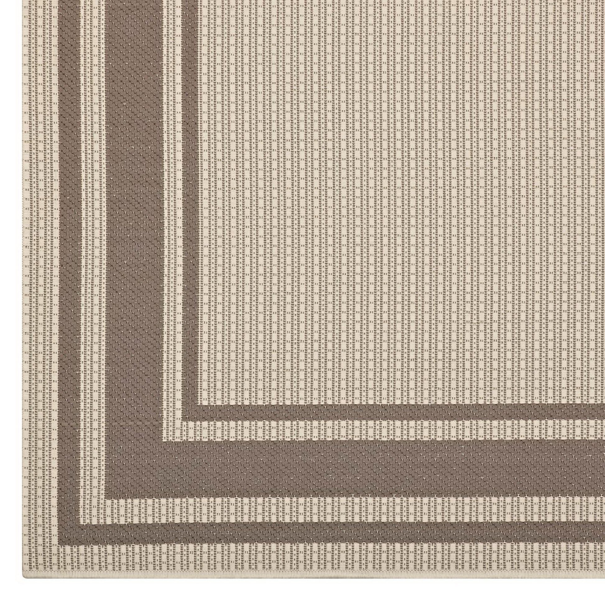 Rim Solid Border Indoor and Outdoor 8x10 Area Rug - Gray and Beige