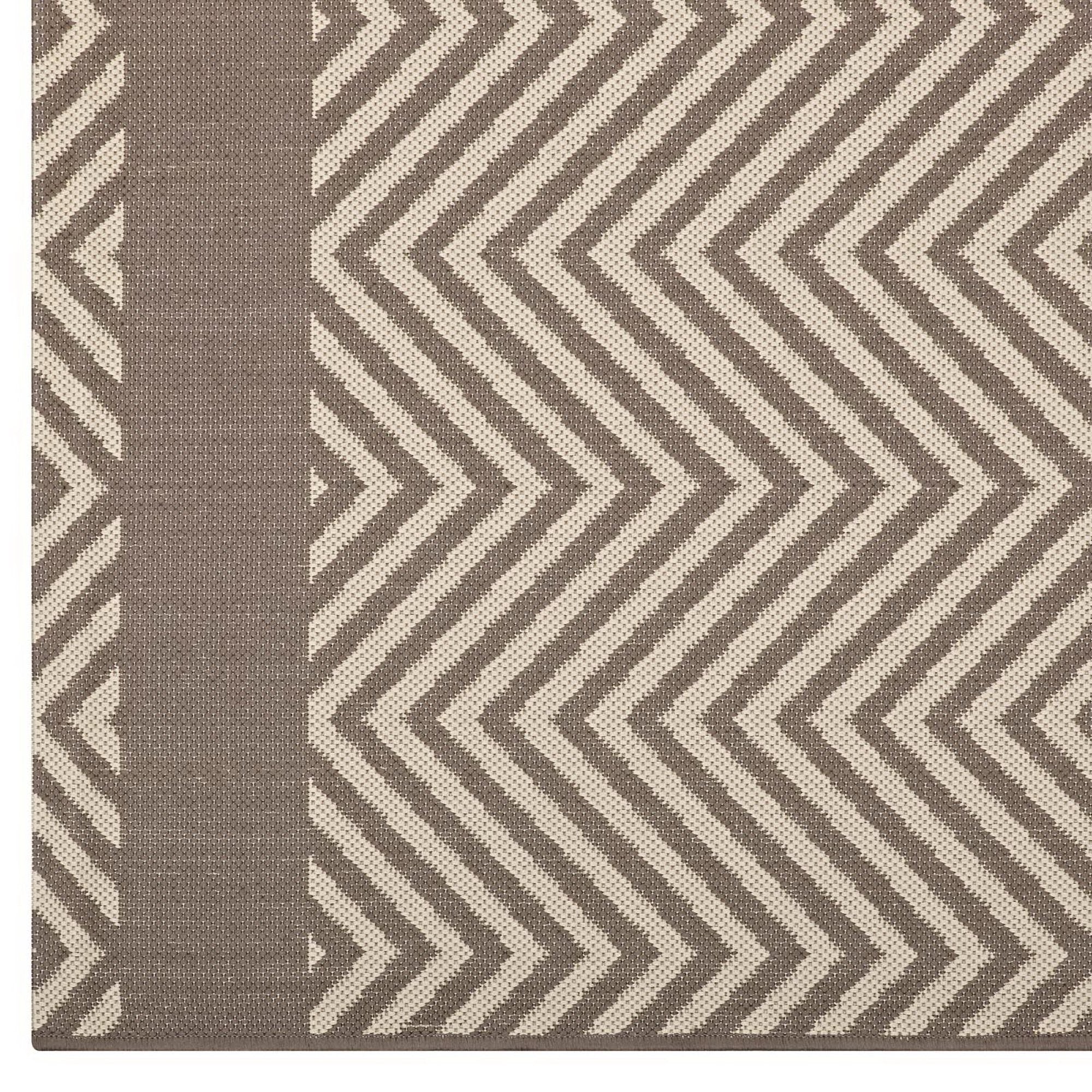 Optica Chevron With End Borders Indoor and Outdoor 5x8 Area Rug - Gray and Beige