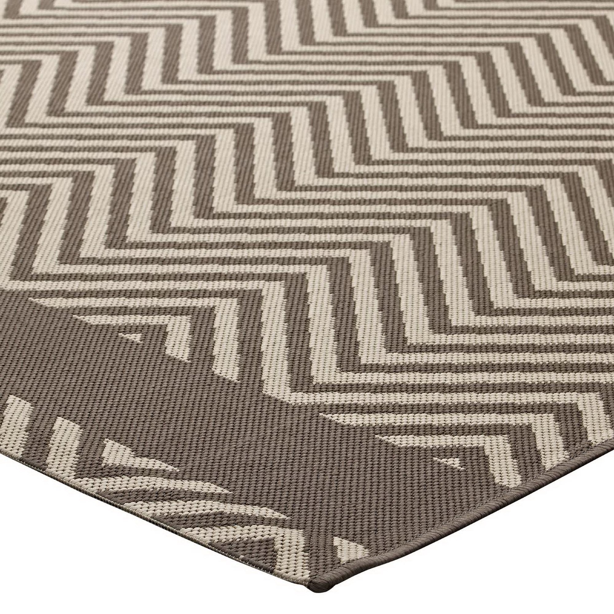 Optica Chevron With End Borders Indoor and Outdoor 8x10 Area Rug