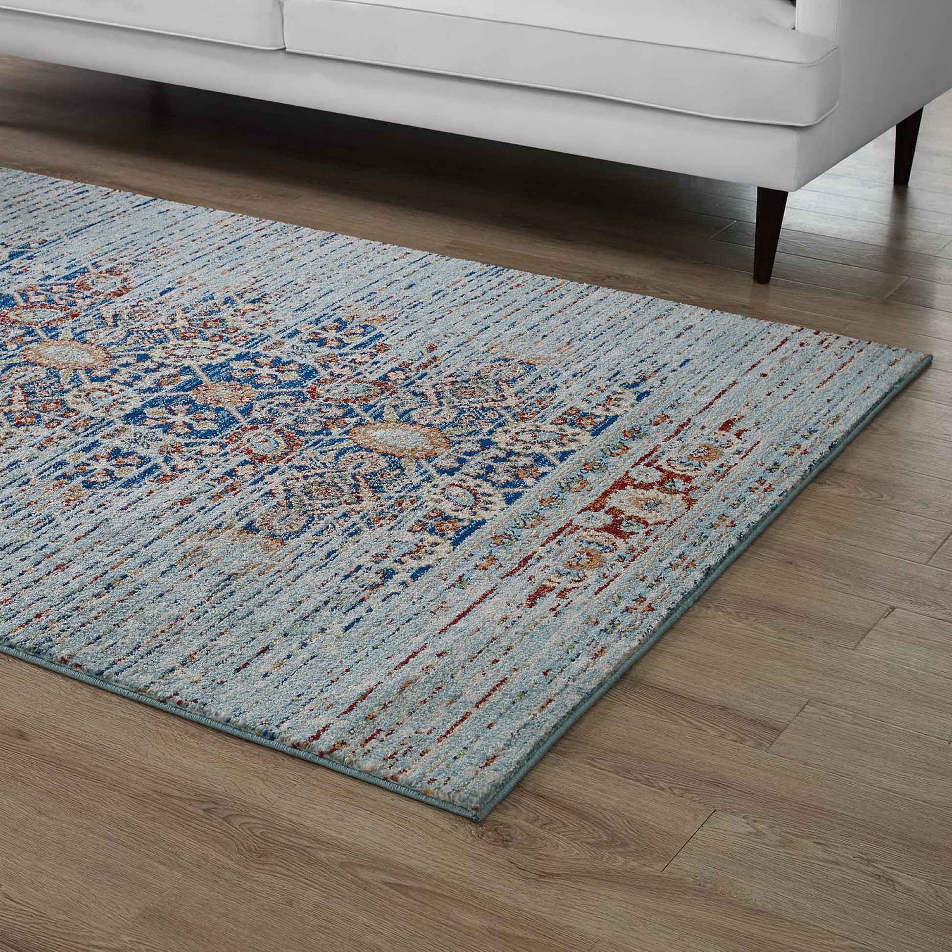 Naria Distressed Vintage Medallion 8x10 Area Rug