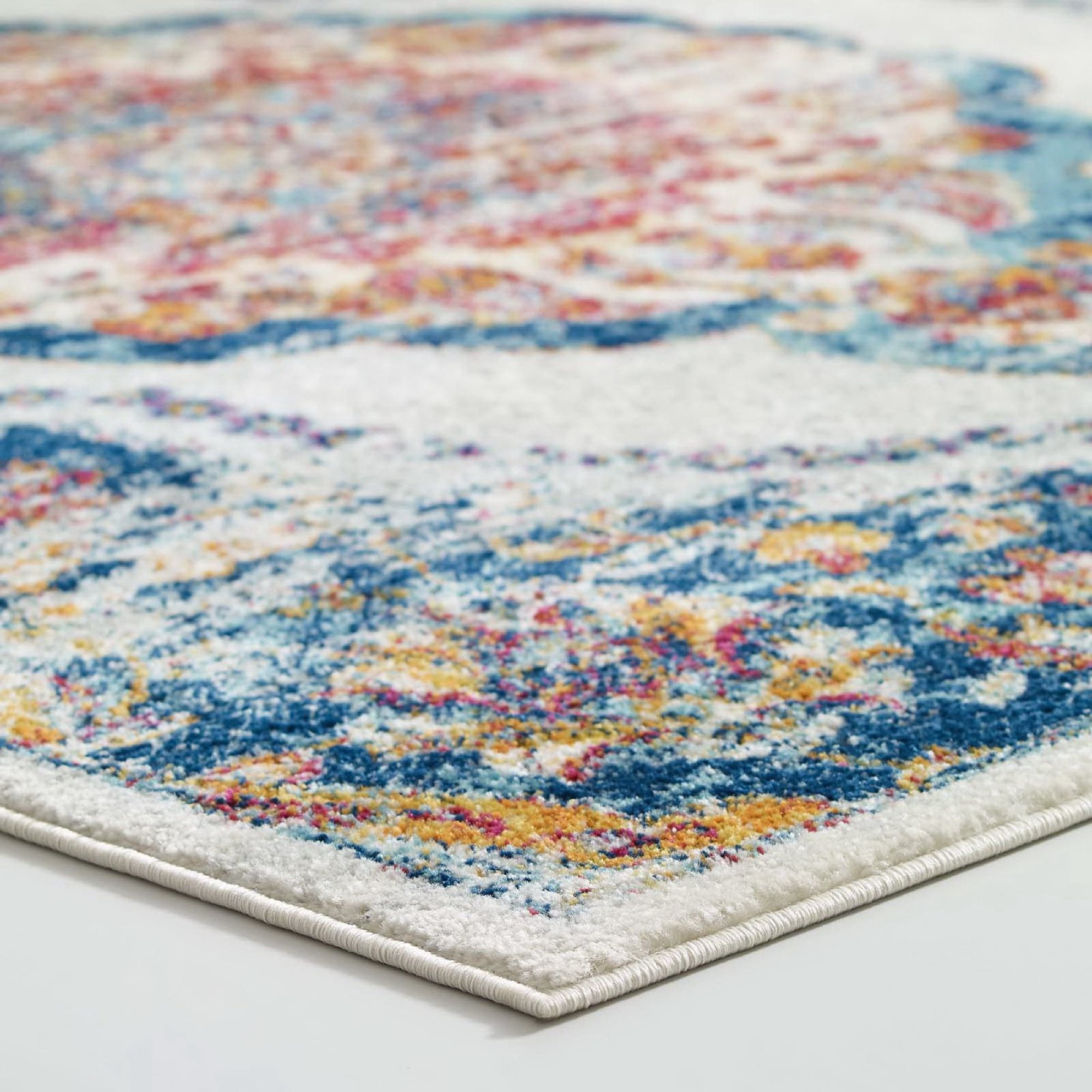 Entourage Malia Distressed Vintage Floral Vintage Medallion 8x10 Area Rug