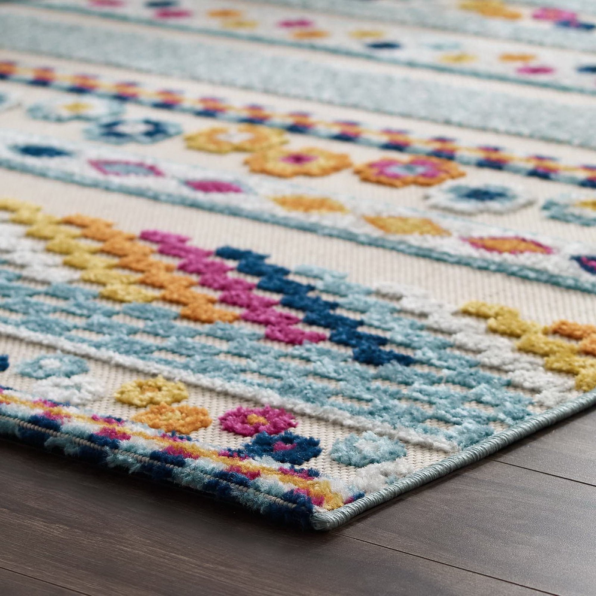 Reflect Cadhla Vintage Abstract Geometric Lattice 5x8 Indoor and Outdoor Area Rug