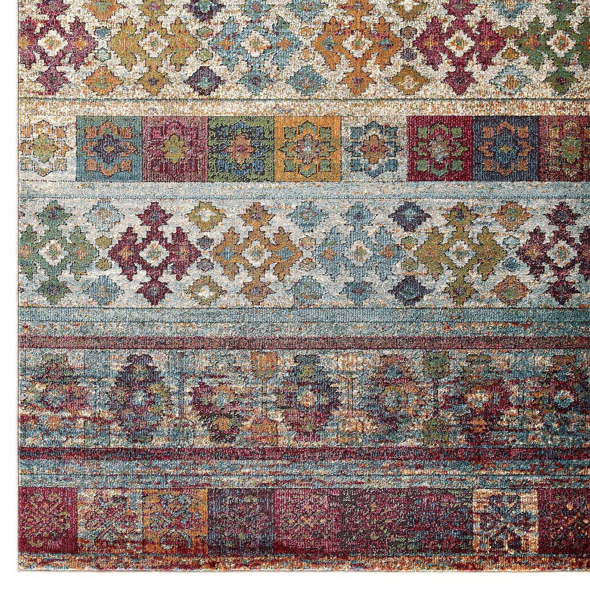 Tribute Nala Distressed Vintage Floral Lattice 5x8 Area Rug