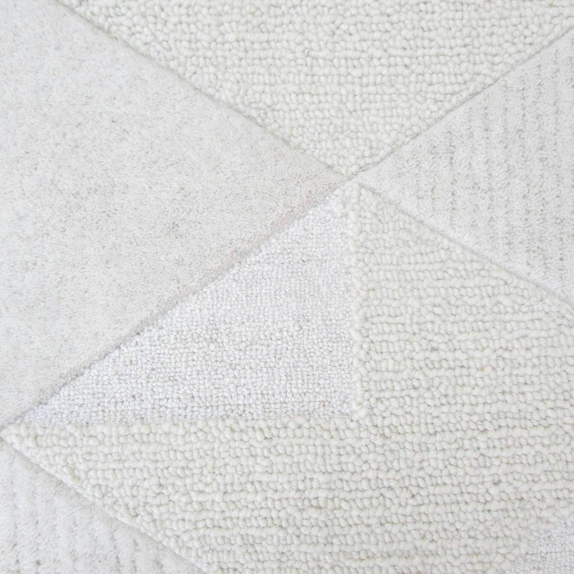 Uttermost La Veta Ivory 6 X 9 Rug