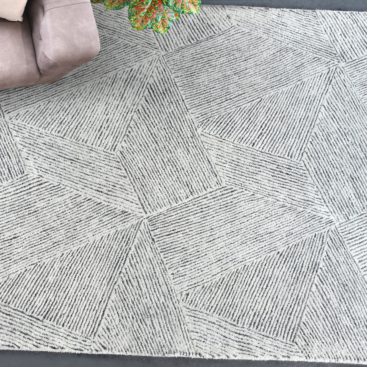 Paonia Geometric Ivory & Gray Wool Area Rug