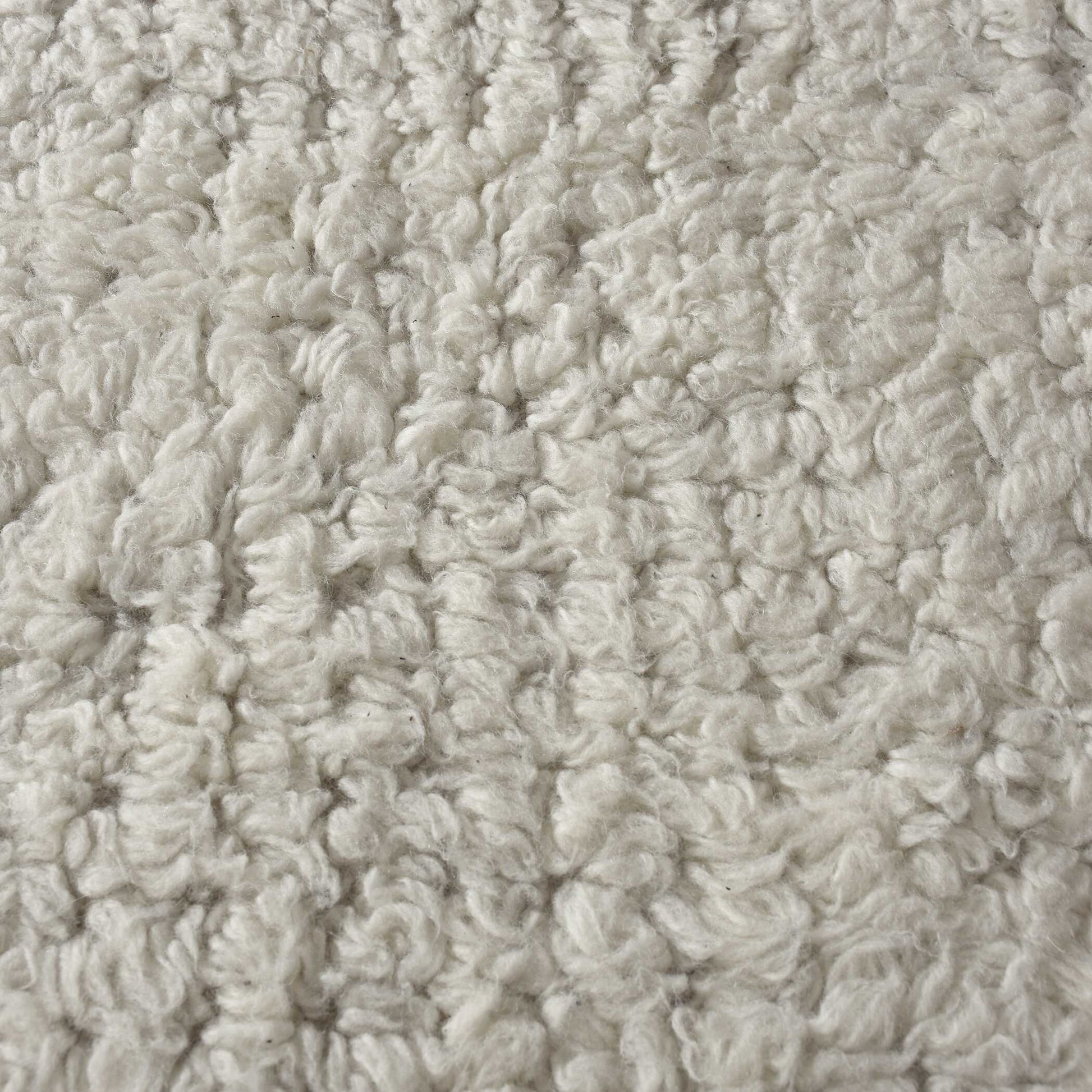 Uttermost Clayhill Ivory White 6 X 9 Rug