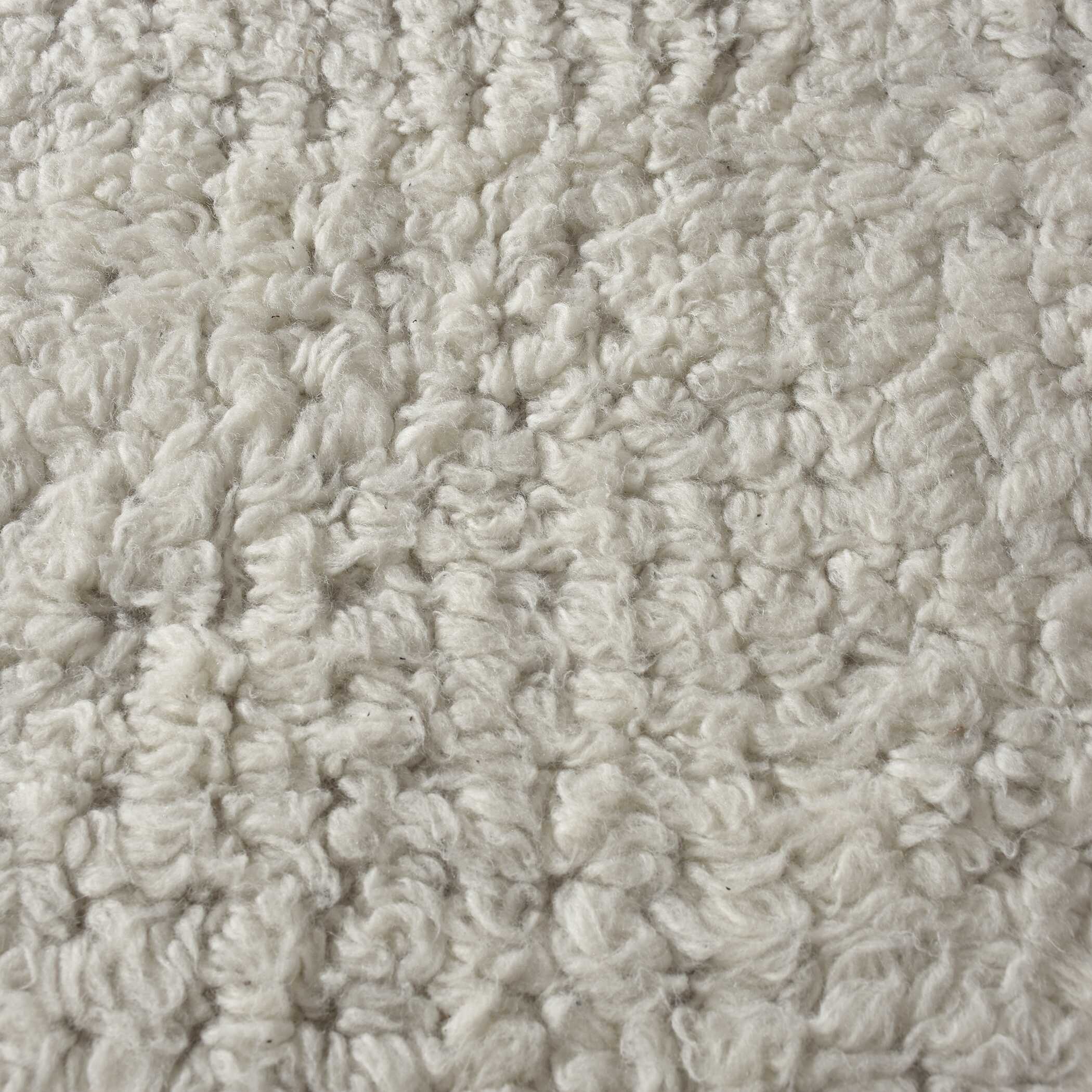 Uttermost Clayhill Ivory White 6 X 9 Rug