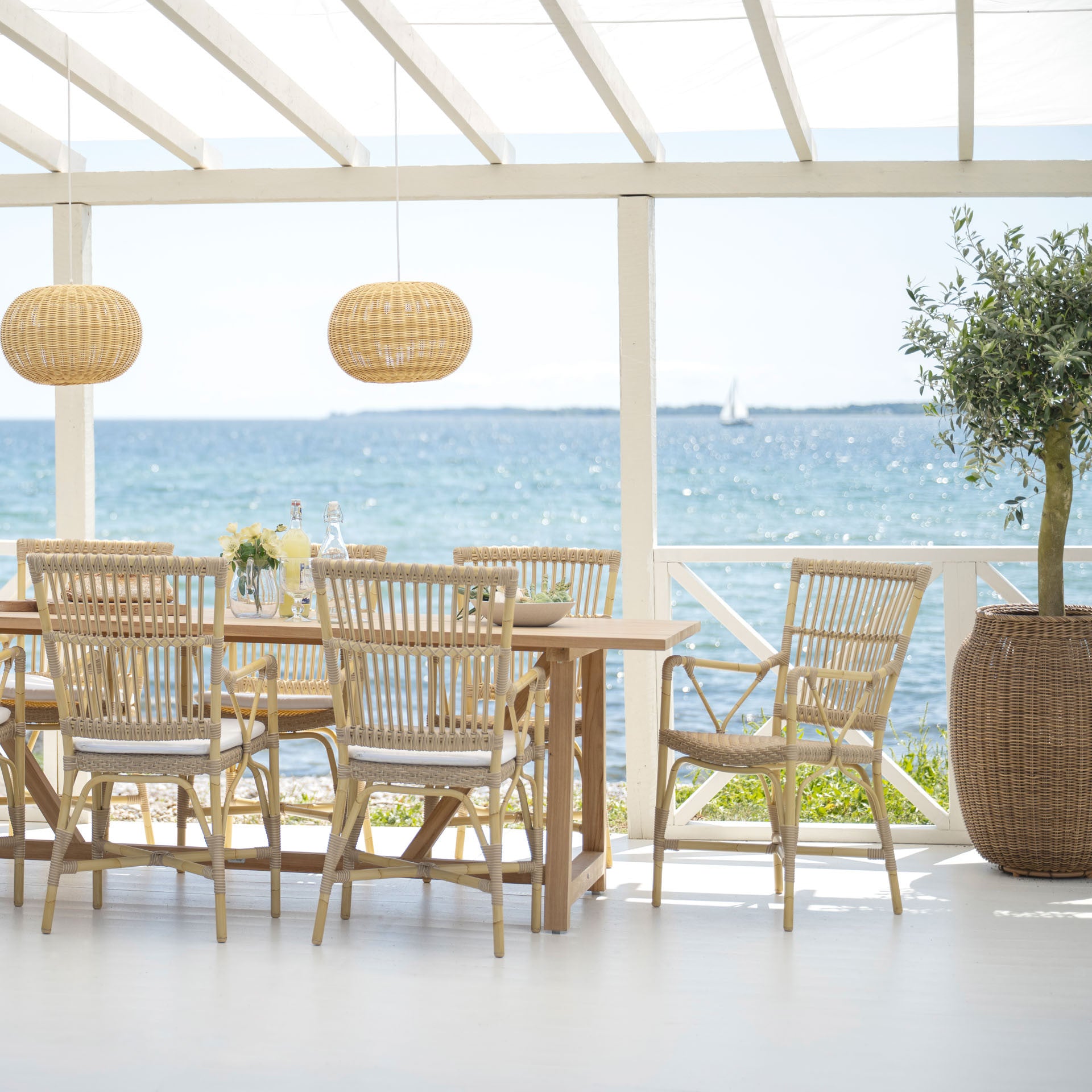 Piano Arm Chair Exterior by Sika Design - view 6