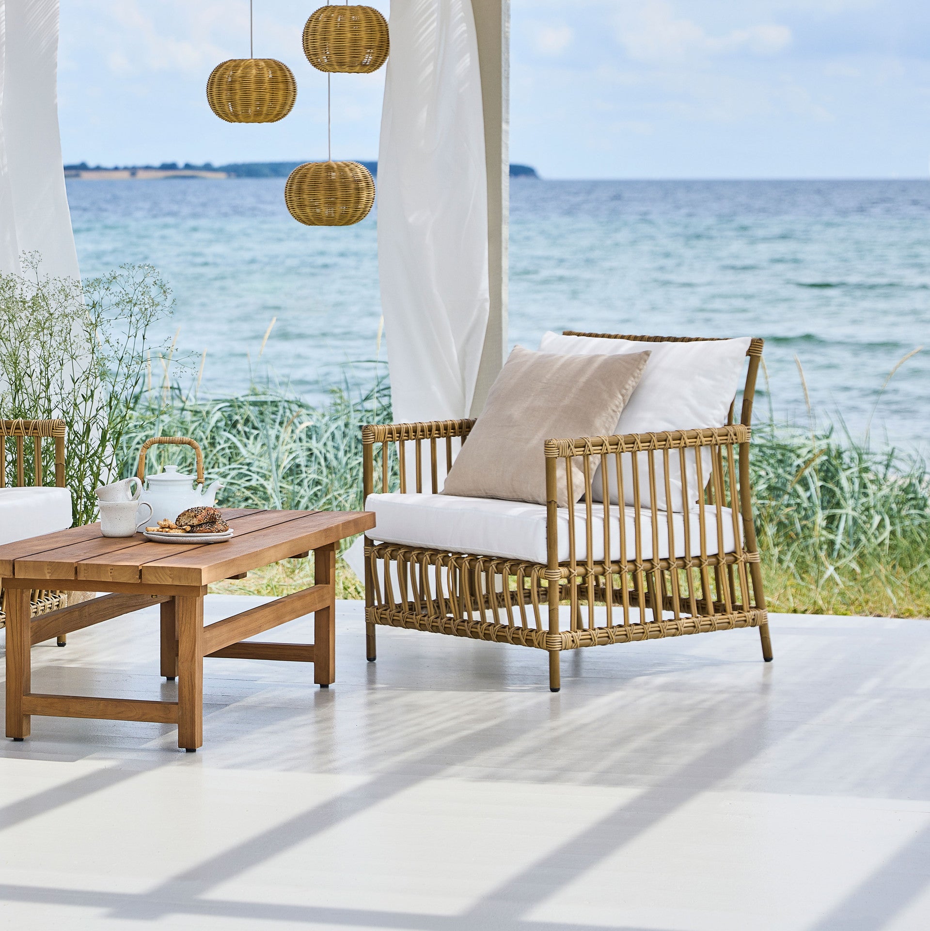 Caroline Lounge Chair Exterior by Sika Design - view 3