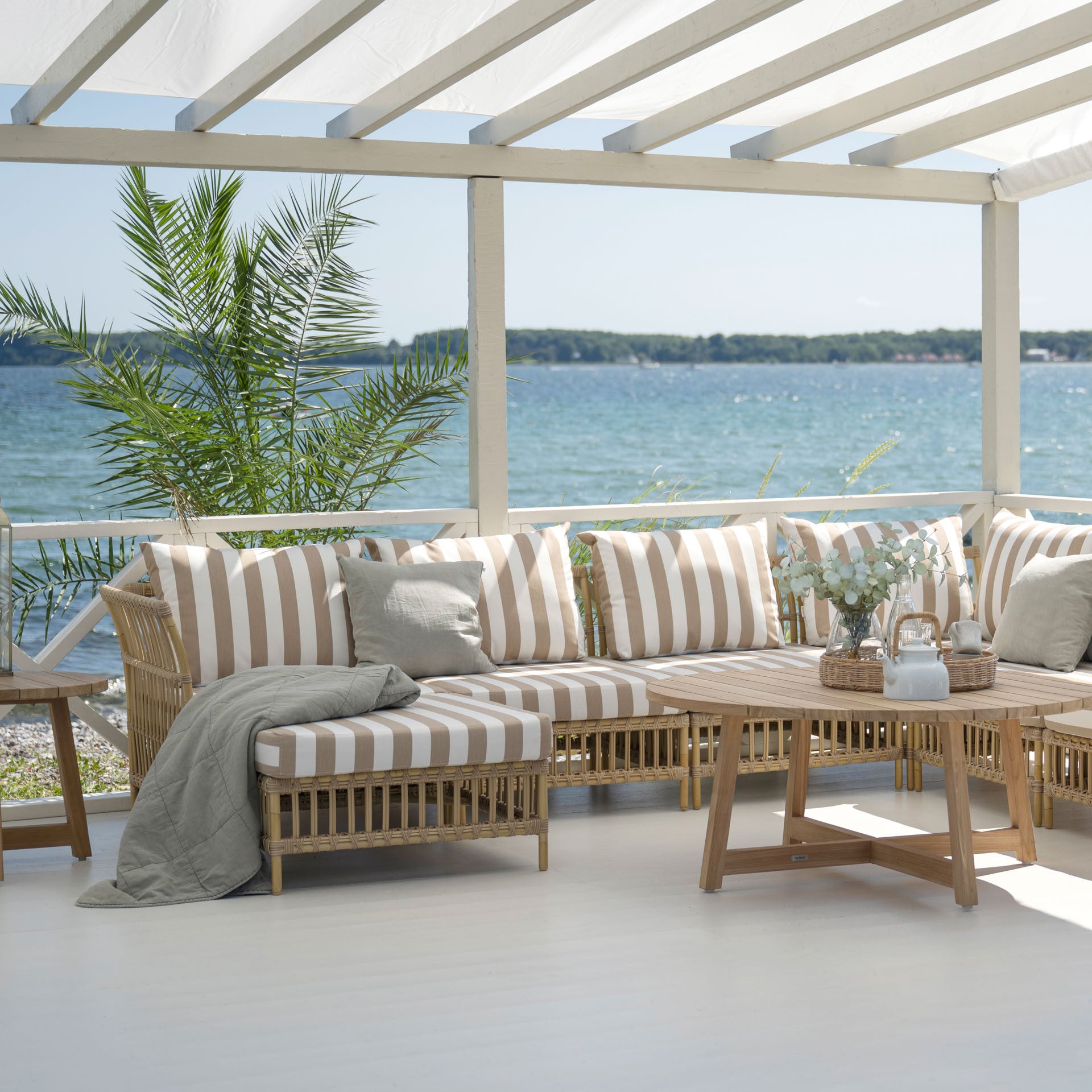 Maggie Pouf Module Exterior by Sika Design - view 2