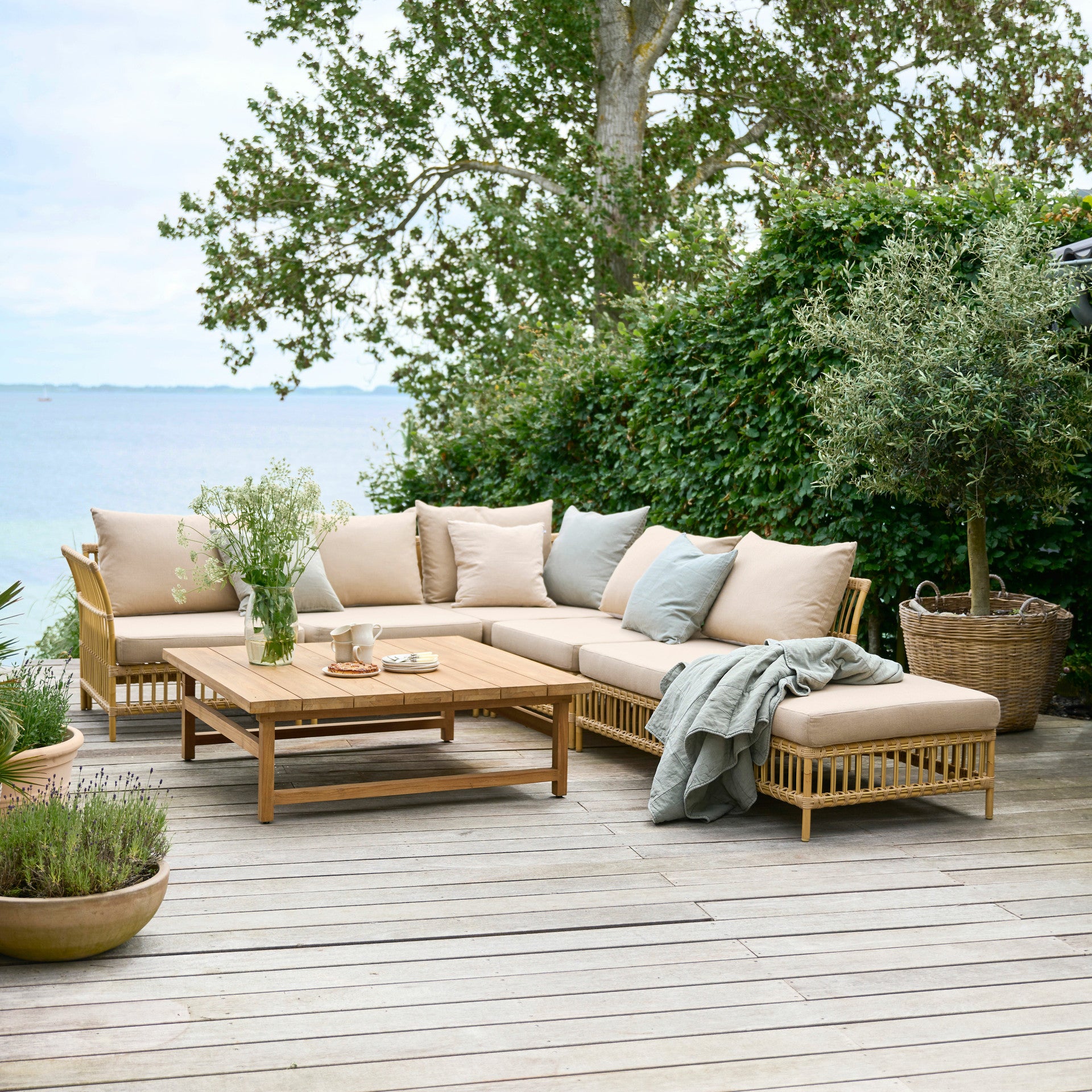 Maggie Pouf Module Exterior by Sika Design - view 3
