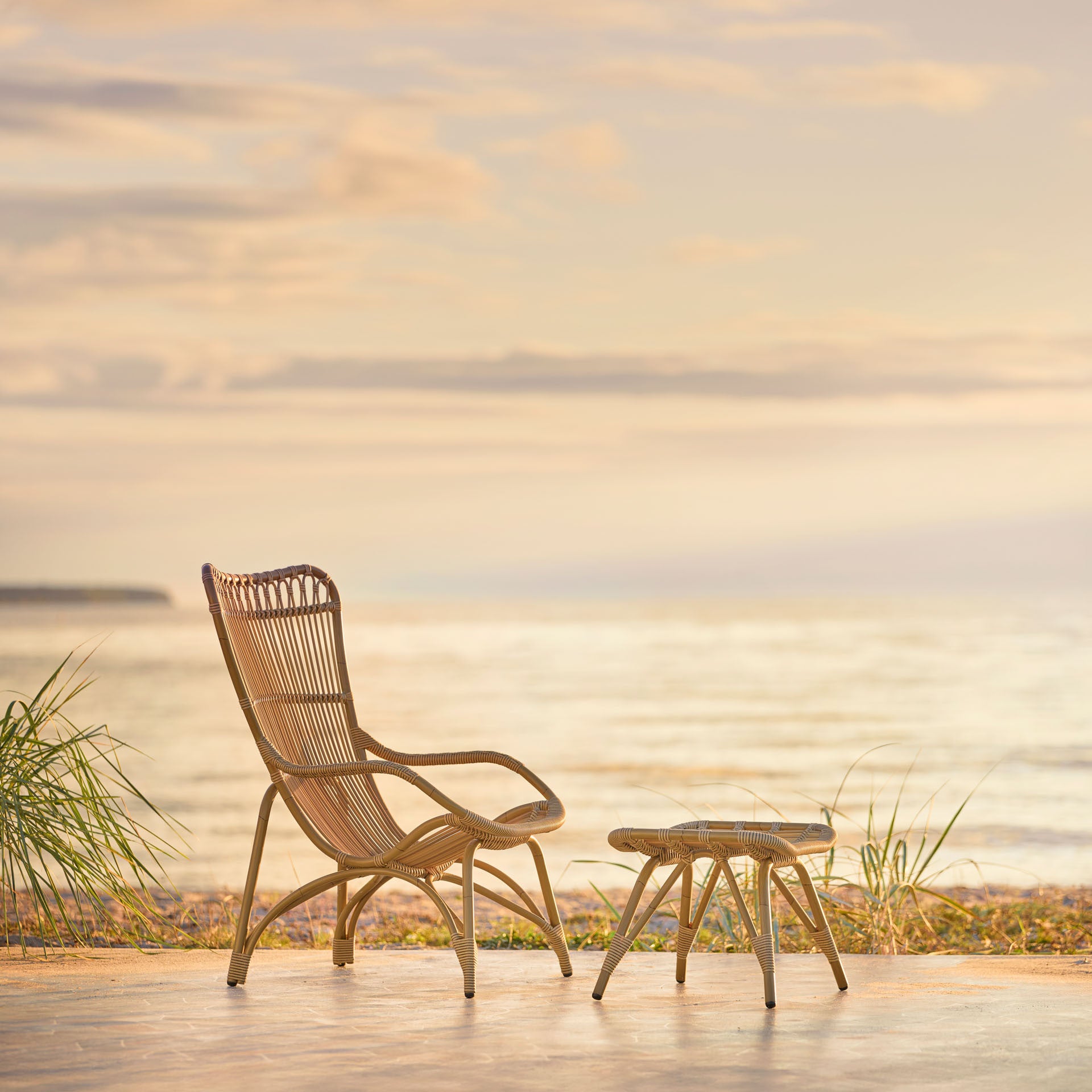 Monet Foot Stool Exterior by Sika Design - view 2