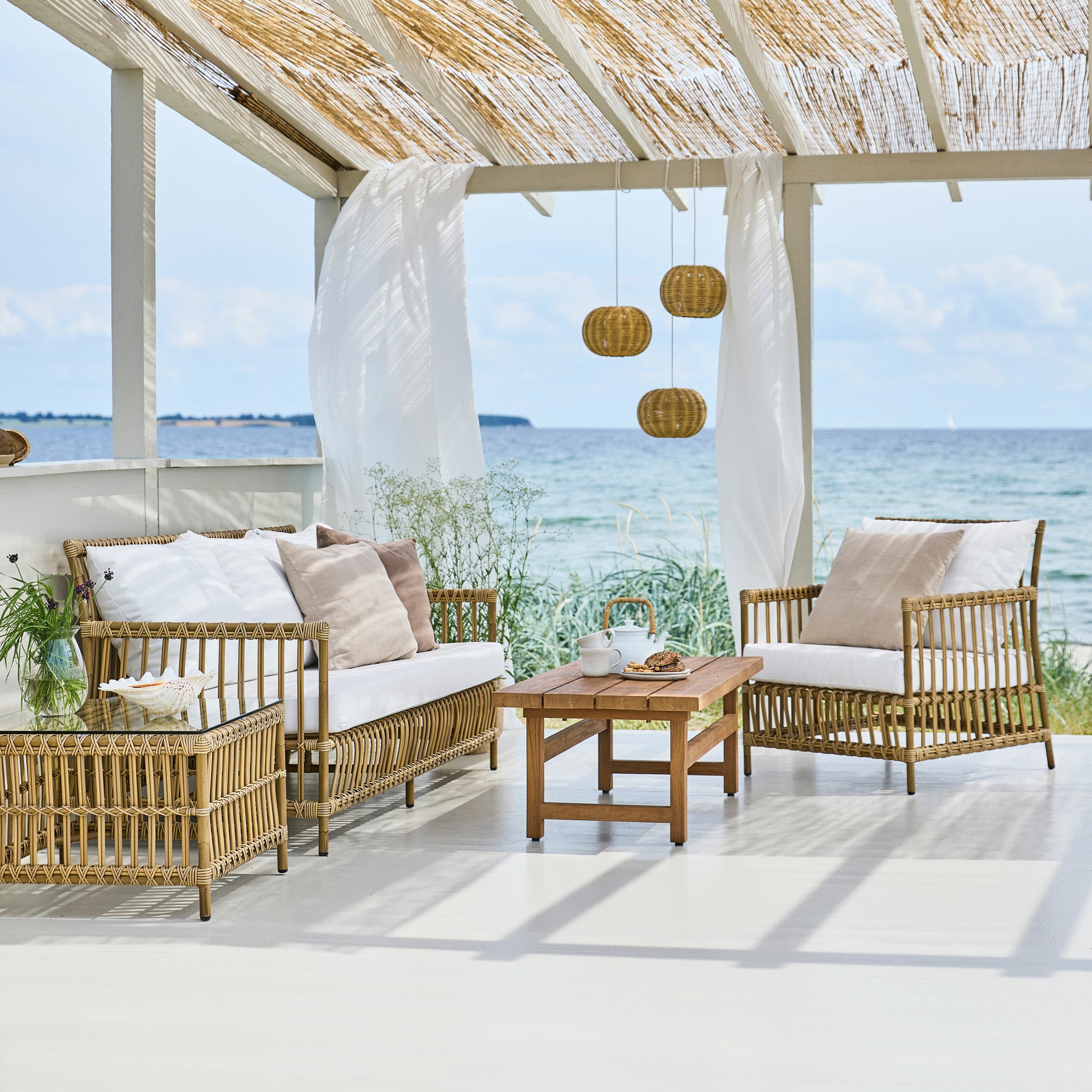 Caroline Sofa Exterior by Sika Design - view 6