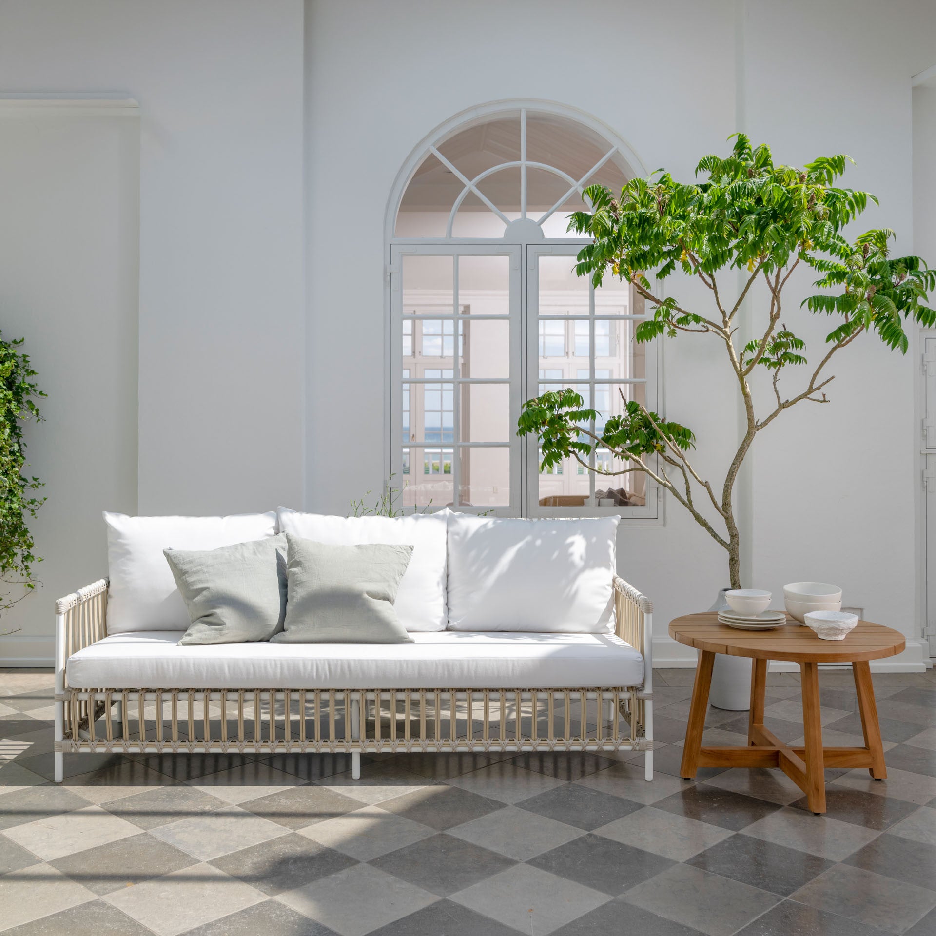Caroline Sofa Exterior by Sika Design - view 3