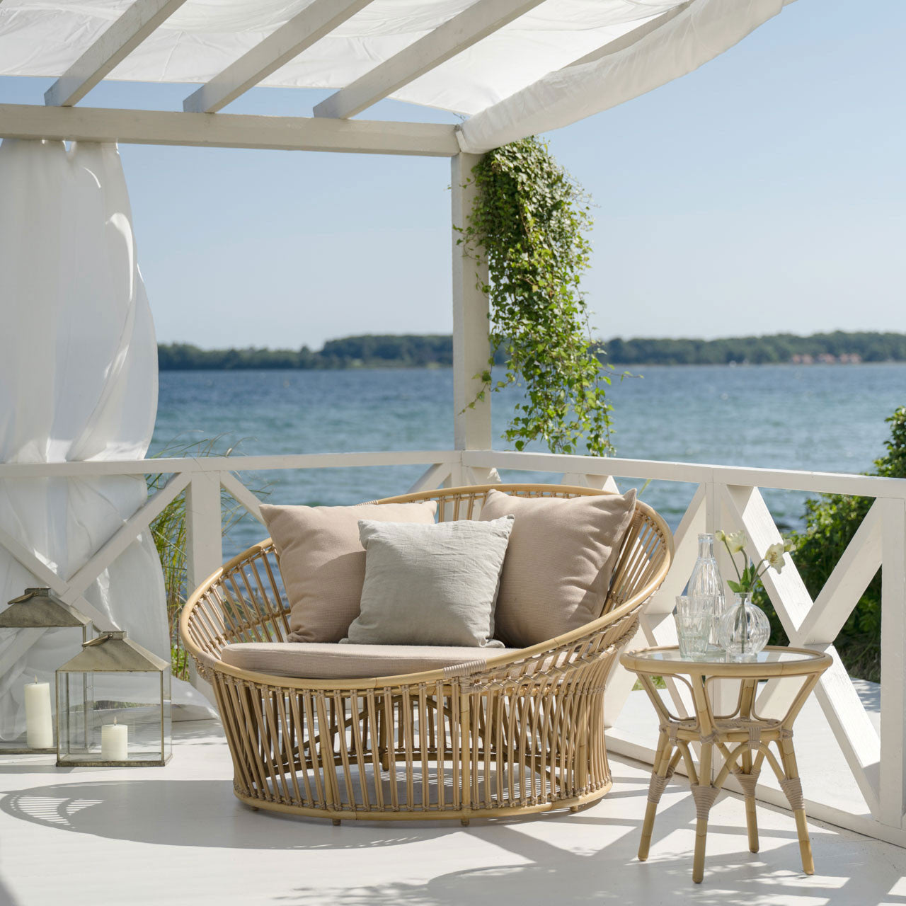 Tony Side Table Exterior by Sika Design - view 4