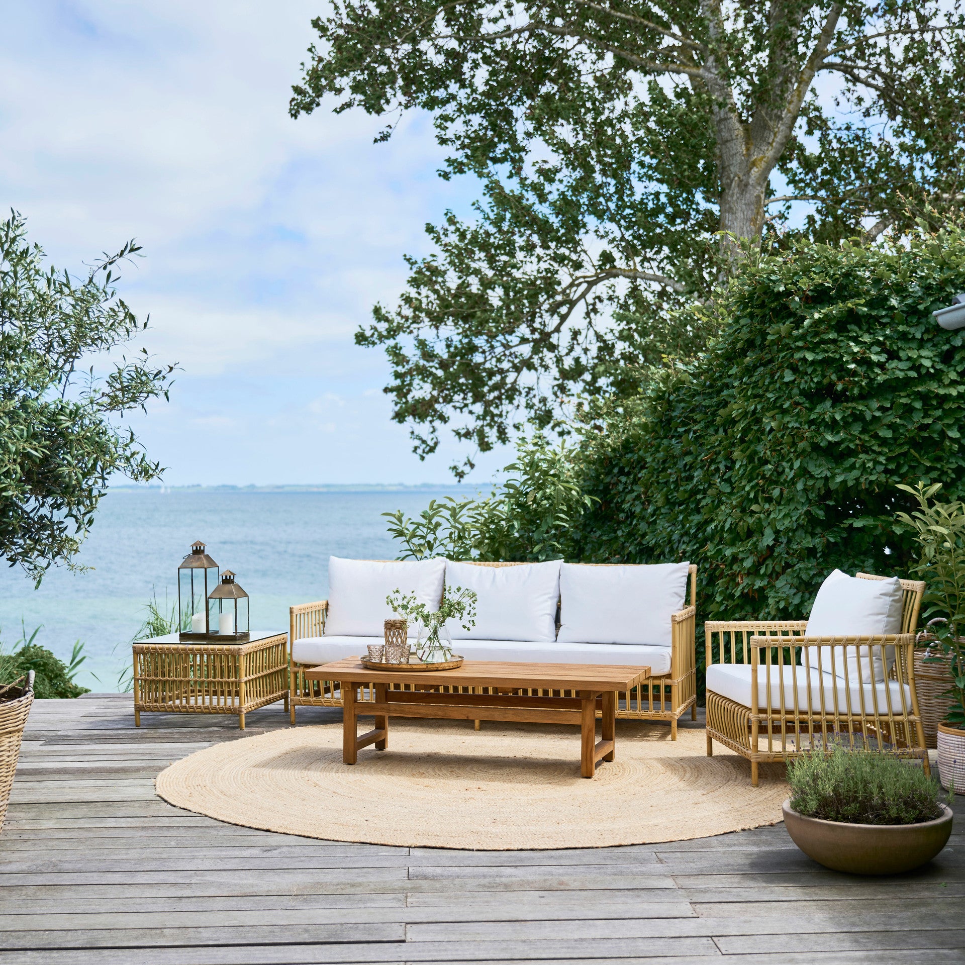 Caroline Side Table Exterior w/Glass Top by Sika Design - view 9