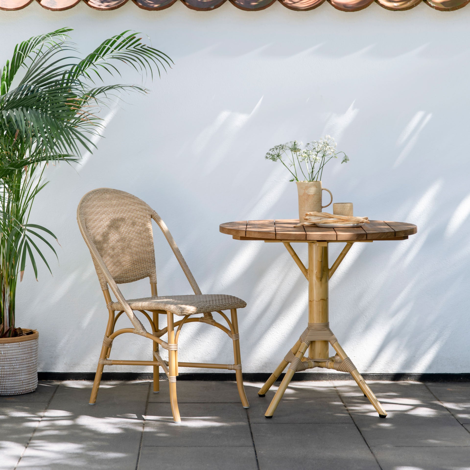 Nicole Cafe 31.5" Round Table by Sika Design - view 5