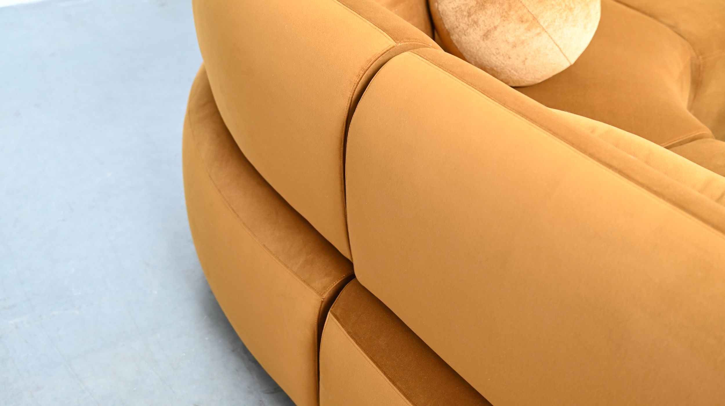 Itza Sectional Chaise Facing Right