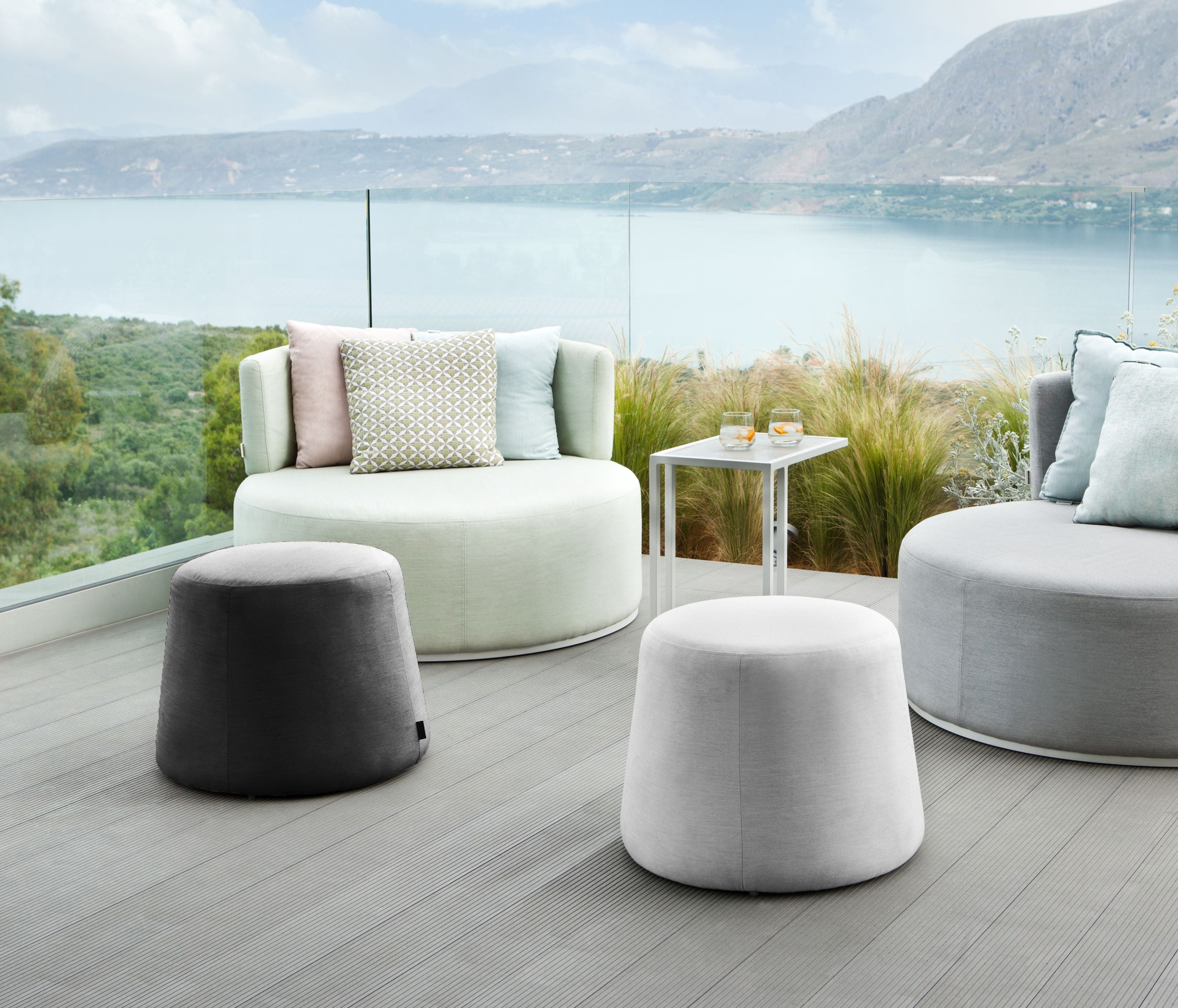 Rolo Ottoman