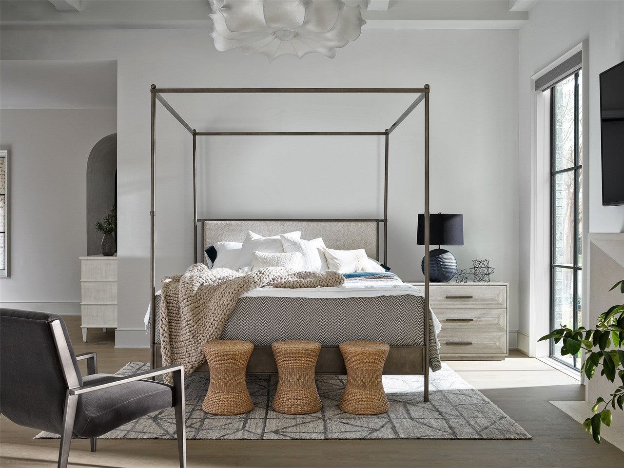 Modern Farmhouse Kent King Poster Bed