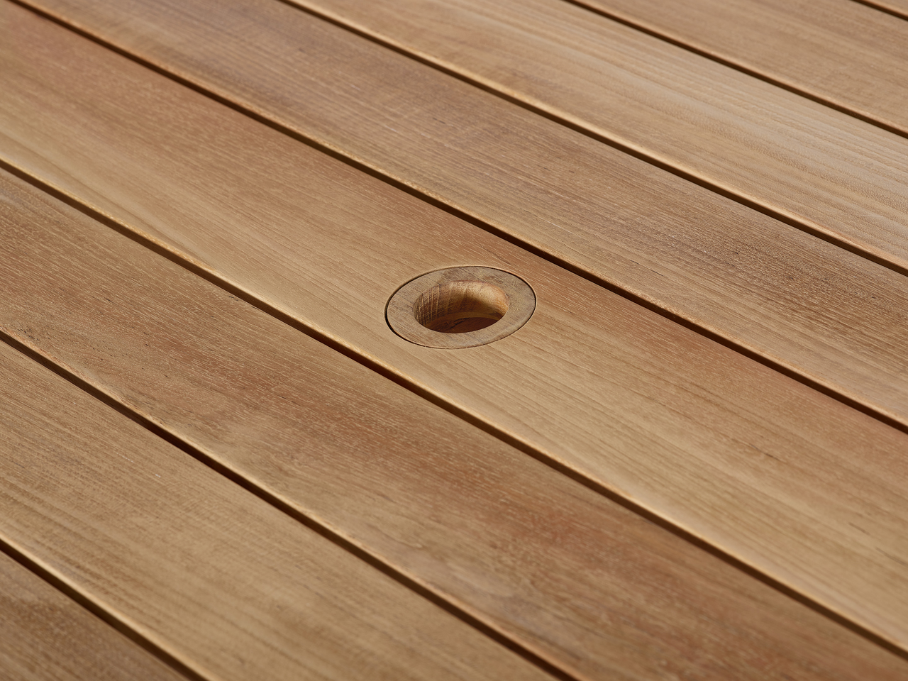 Coastal Living Chesapeake Dining Table - Thumbnail 2