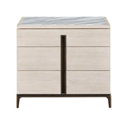 Erinn V X Universal Maren 3 Drawer Nightstand