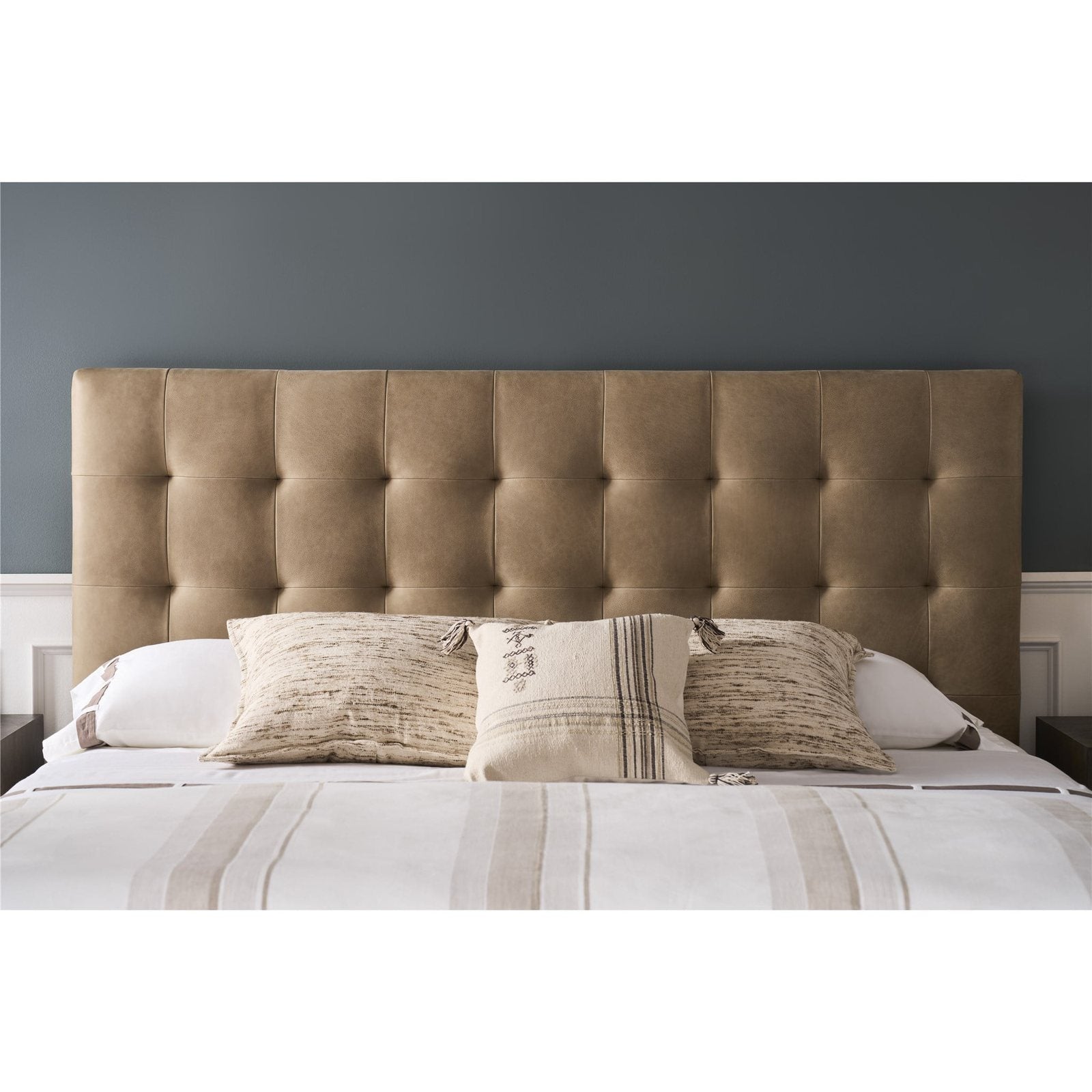 Montclair Montclair Upholstered Bed Queen by Universal Furniture at ZIN Home