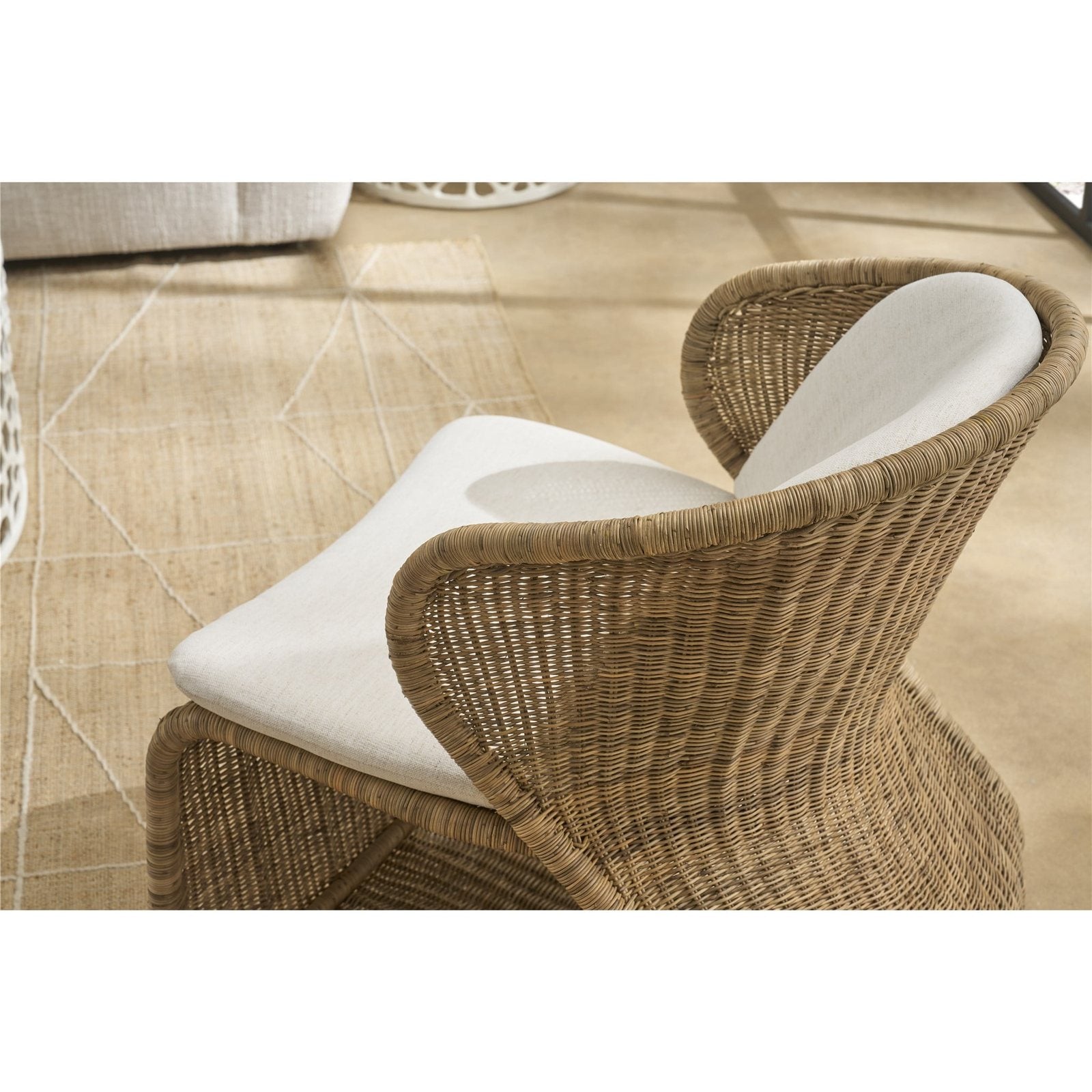 Oasis- Coastal Living Home Collection Oasis Lounge Chair by Universal Furniture at ZIN Home
