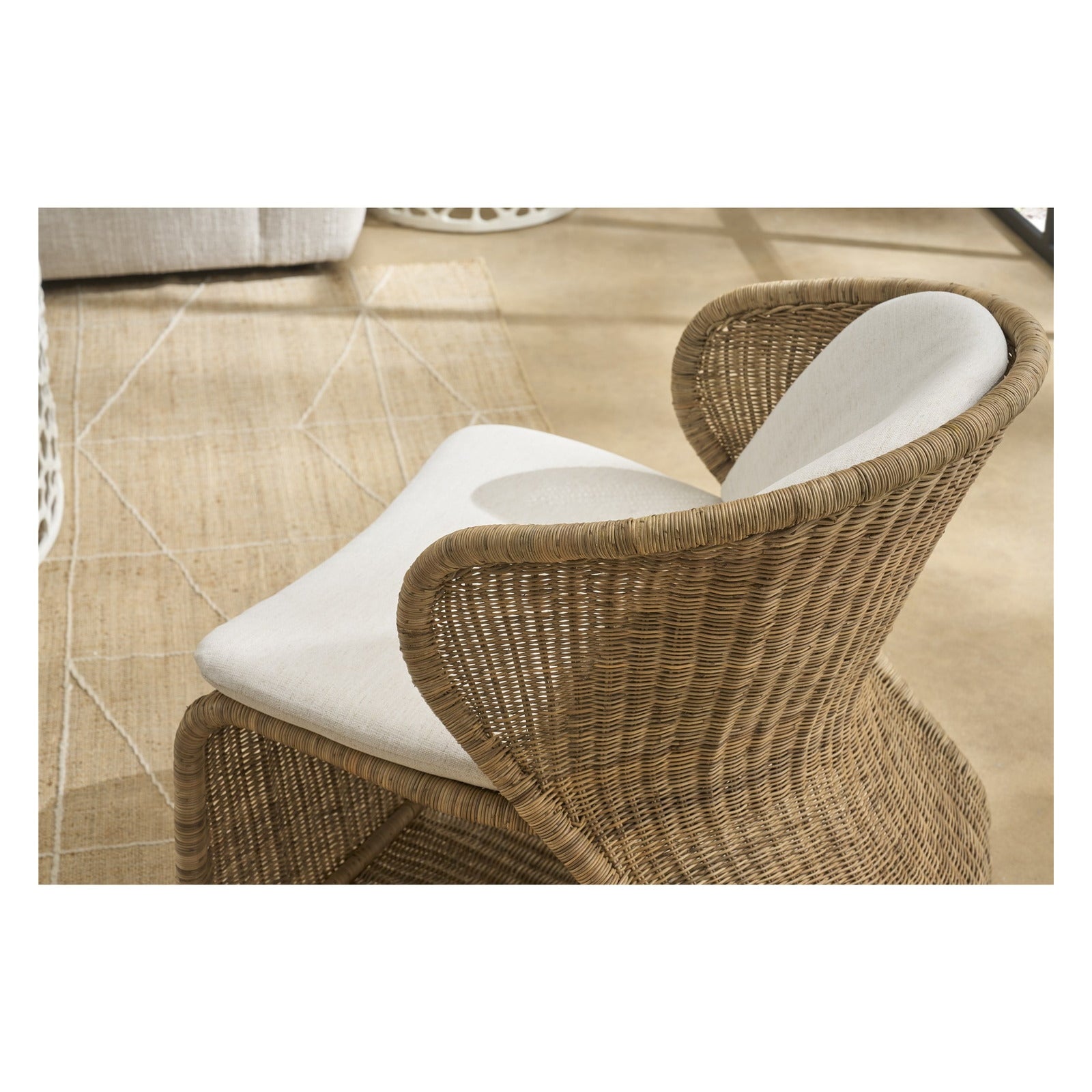 Oasis- Coastal Living Home Collection Oasis Lounge Chair by Universal Furniture at ZIN Home