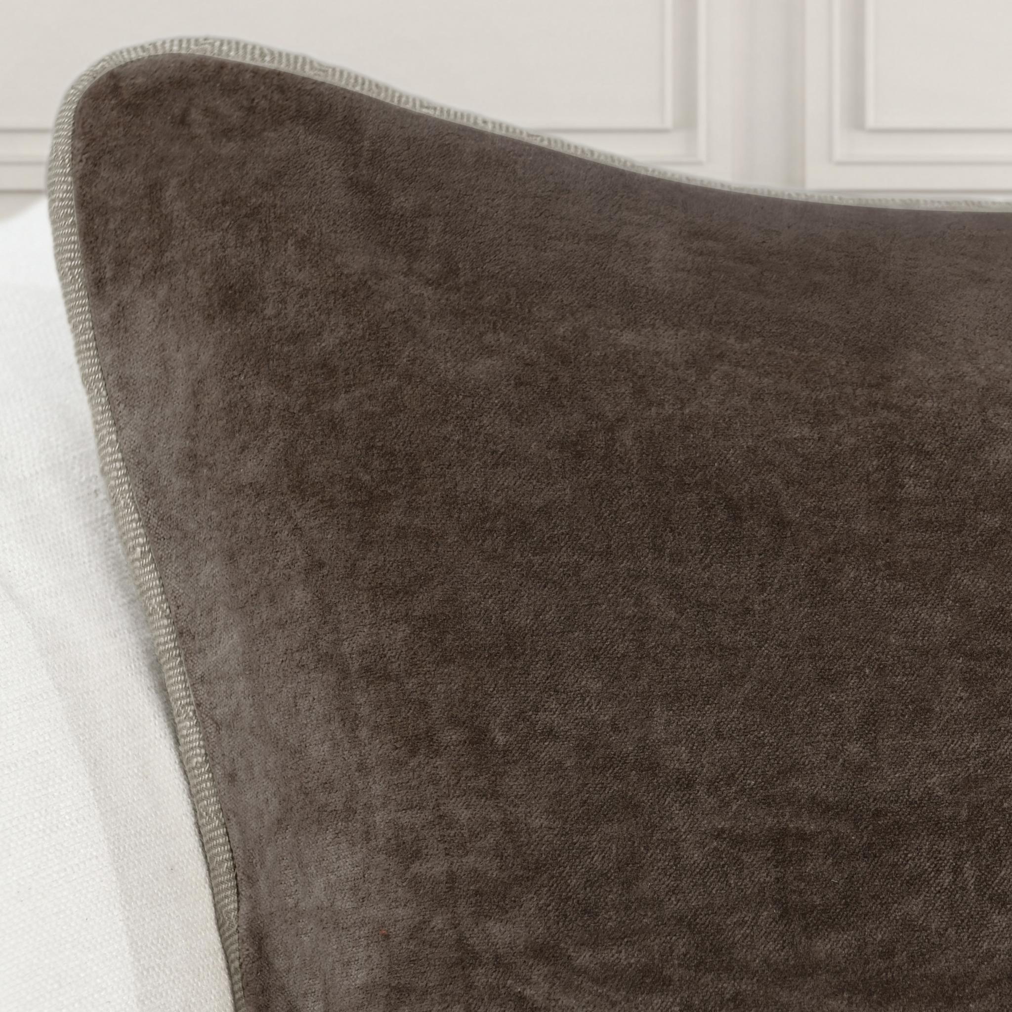 SLD Heirloom Velvet Multiple Sizes - Desert - 18"x18"