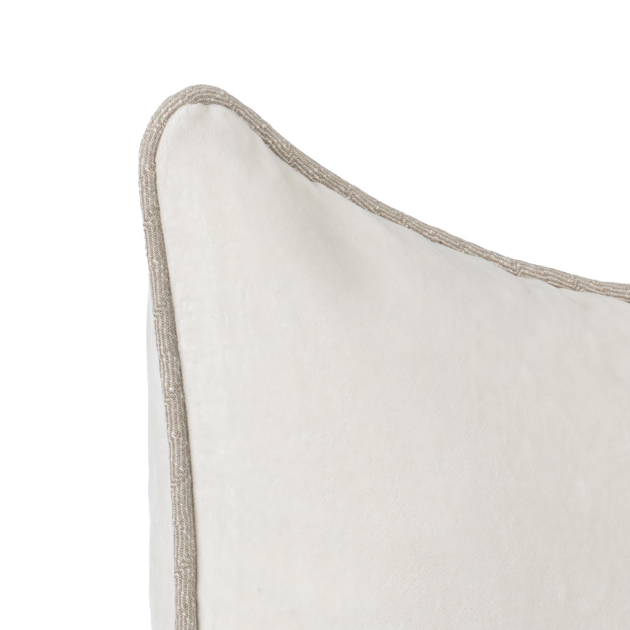 SLD Heirloom Velvet Multiple Sizes - Ivory - 18"x18"