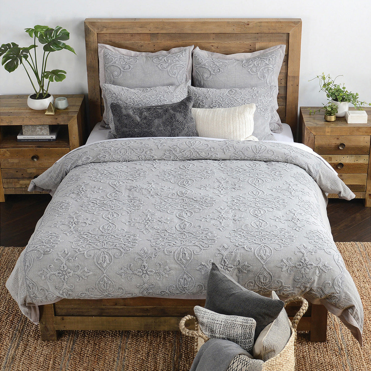 Reagan Duvet Collection - Gray - King / Duvet