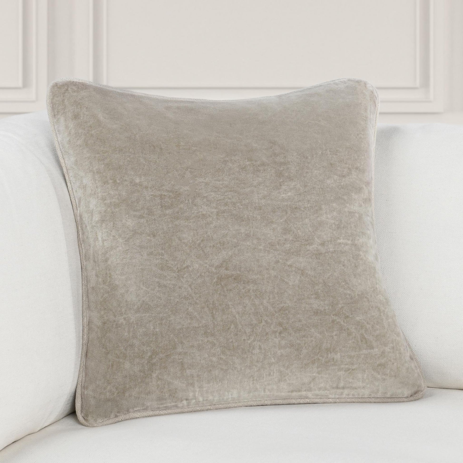 SLD Heirloom Velvet Multiple Sizes - Silver - 18"x18"