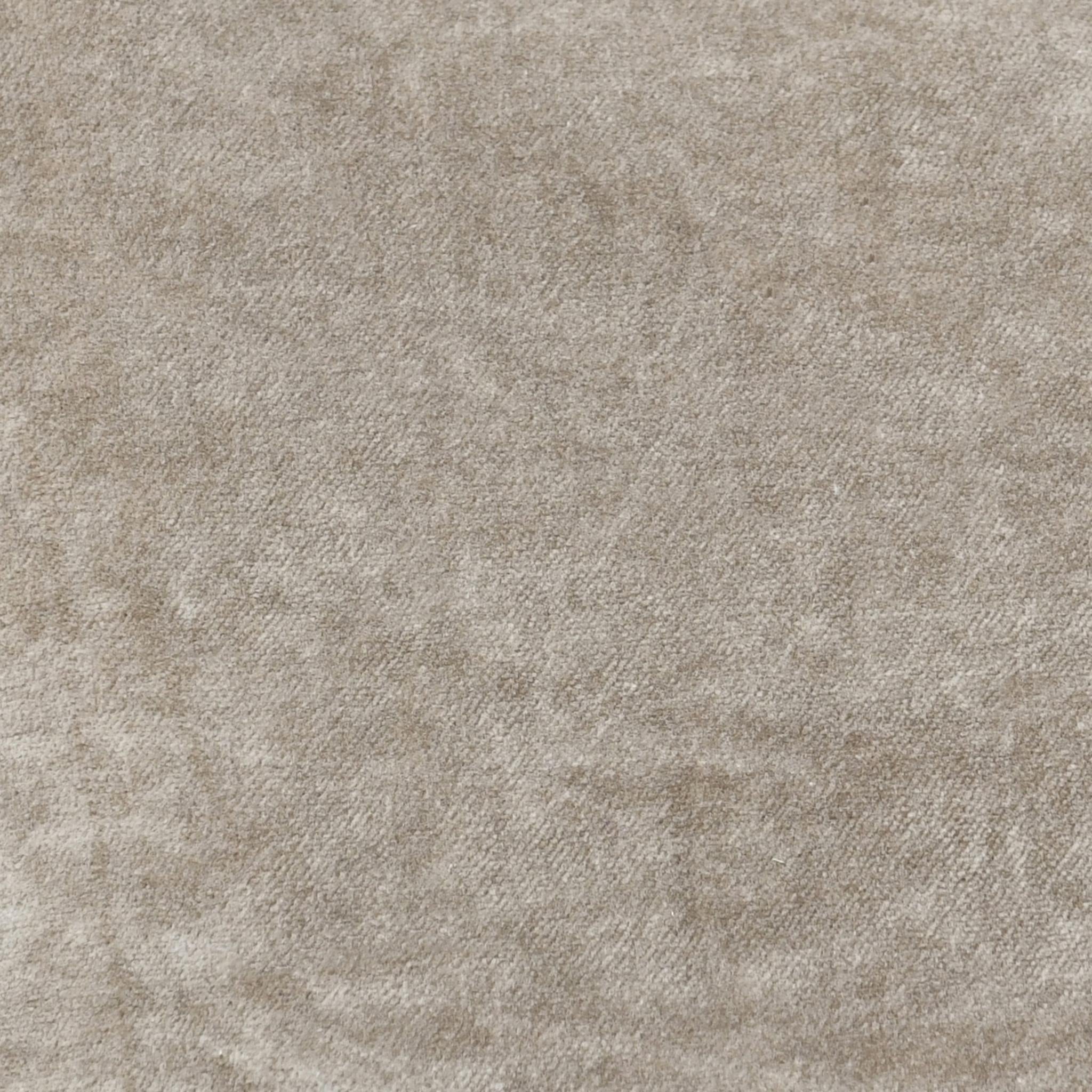SLD Heirloom Velvet Multiple Sizes - Silver - 18"x18"
