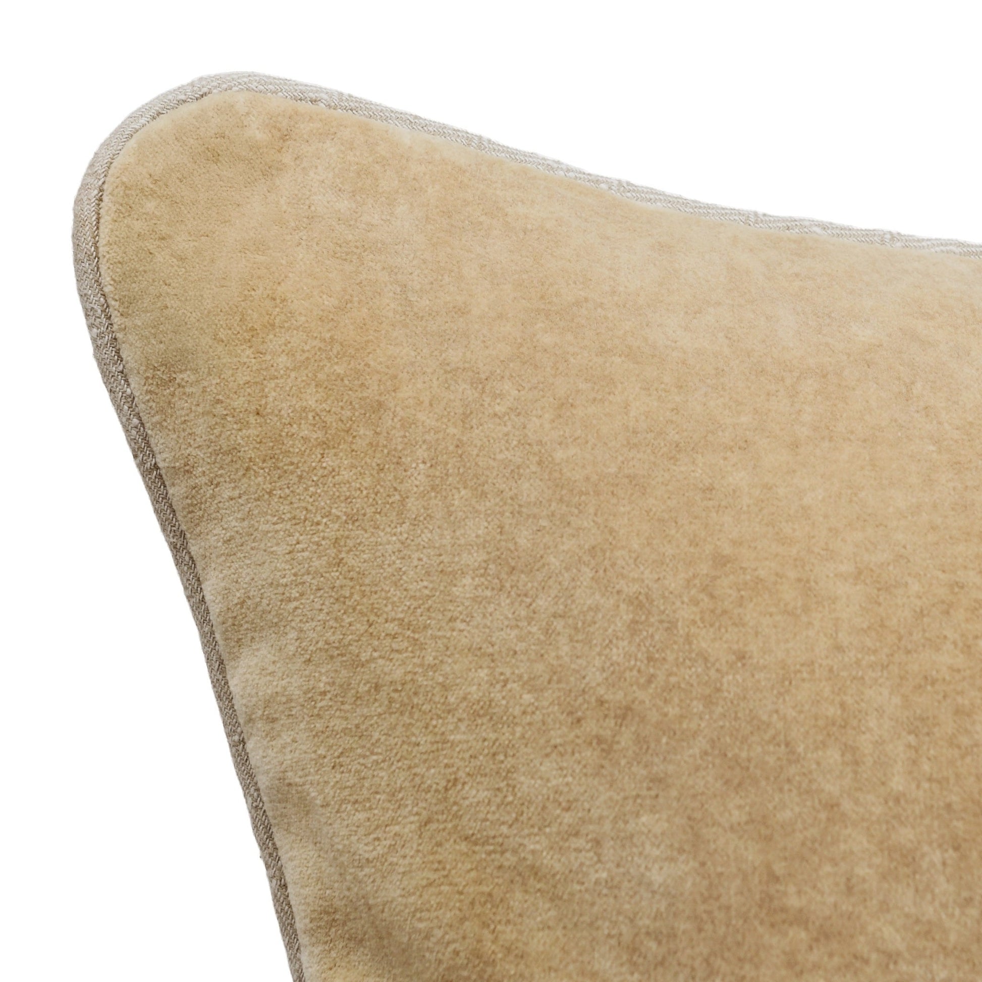 SLD Heirloom Velvet Multiple Sizes - Wheat - 18"x18"