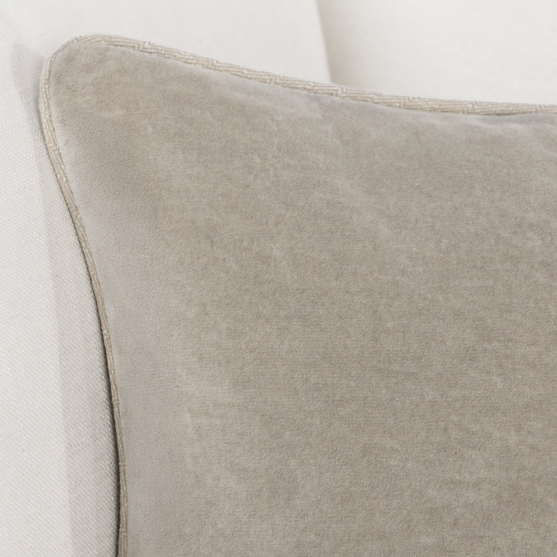 SLD Heirloom Velvet Multiple Sizes - Silver - 18"x18"