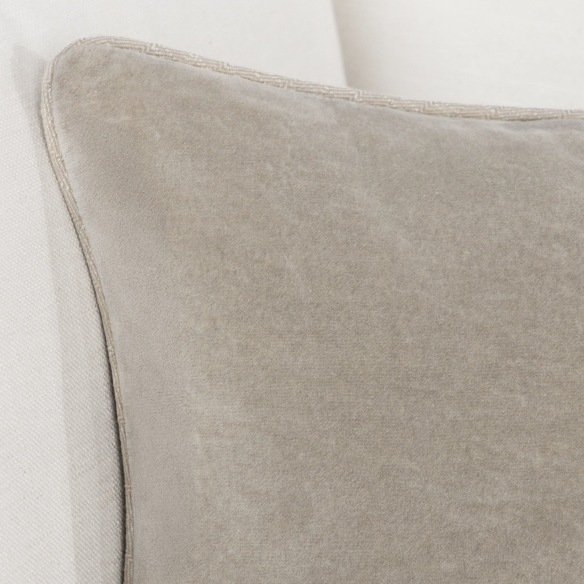 SLD Heirloom Velvet Multiple Sizes - Silver - 18"x18"