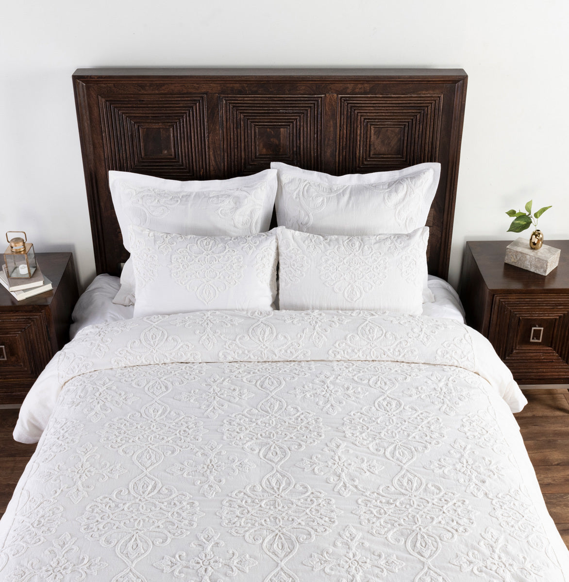 Reagan Duvet Collection - White - King / Duvet