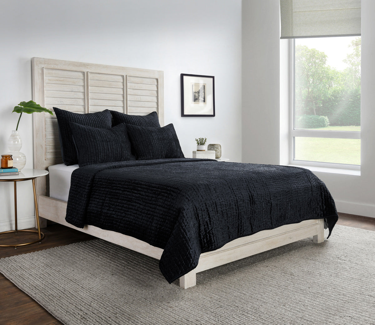 Bari Velvet Quilt Collection - Onyx - Queen / Set