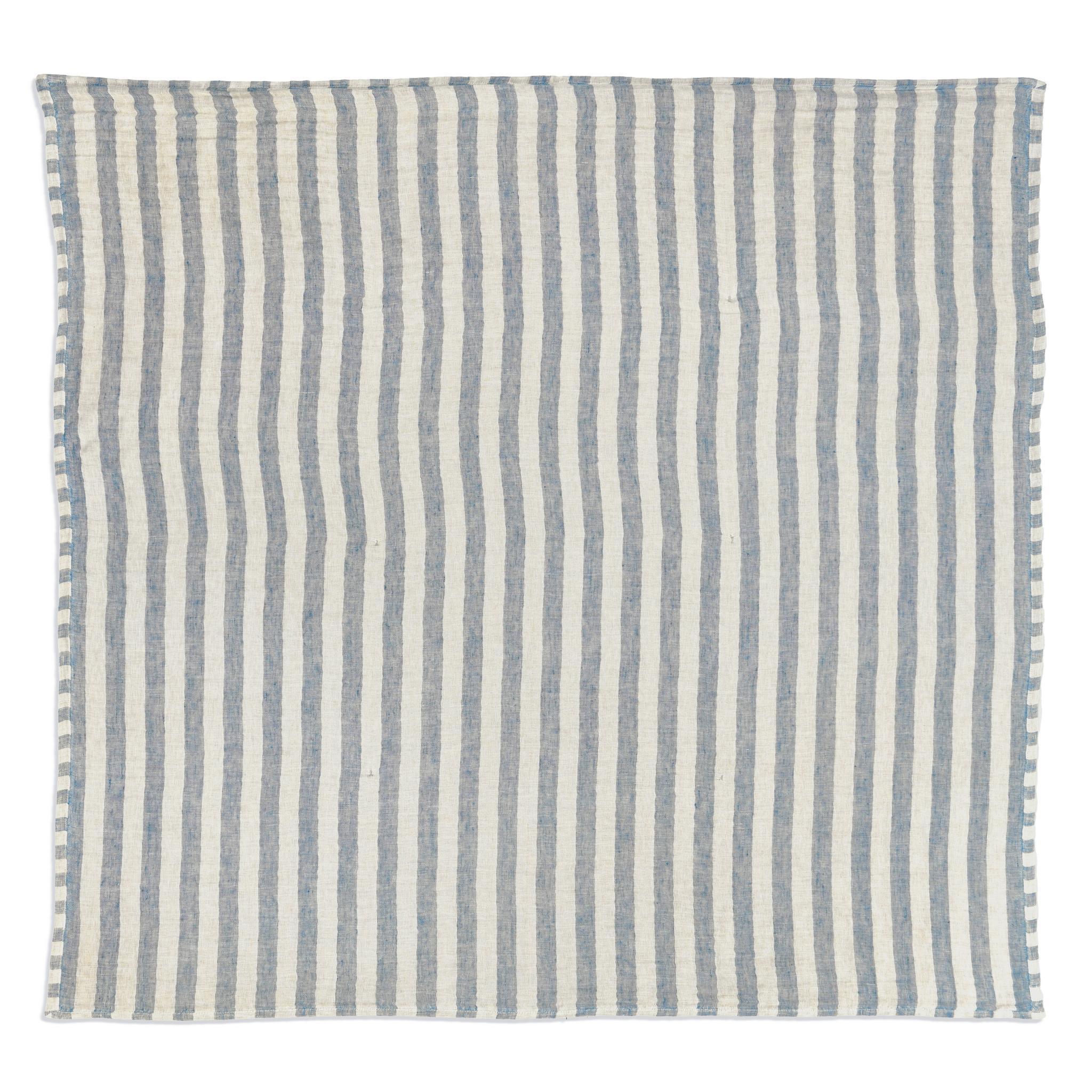 TC Cyprus 50x70 Throw - Ivory/Blue