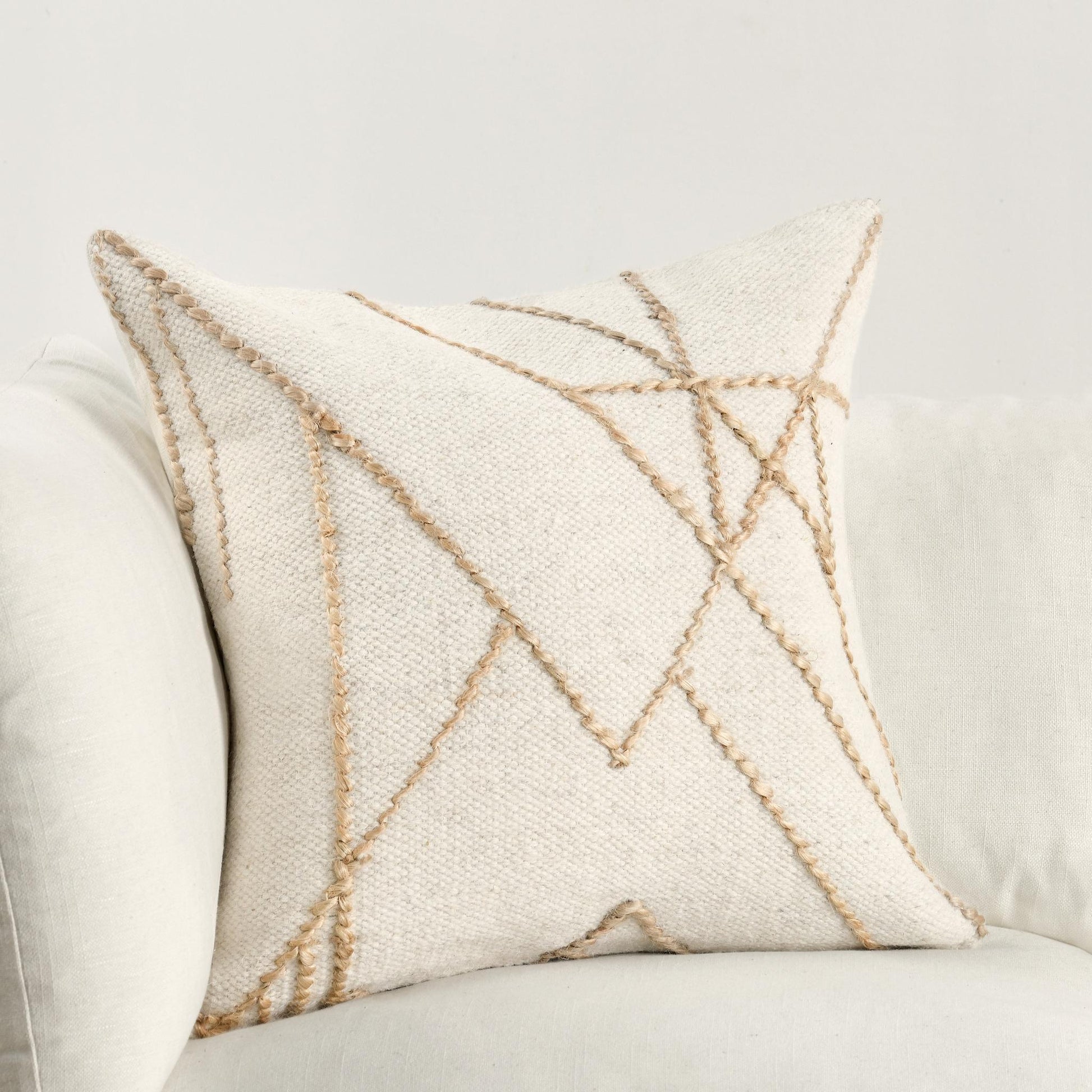 CP Sintra 22x22 - Ivory/Natural