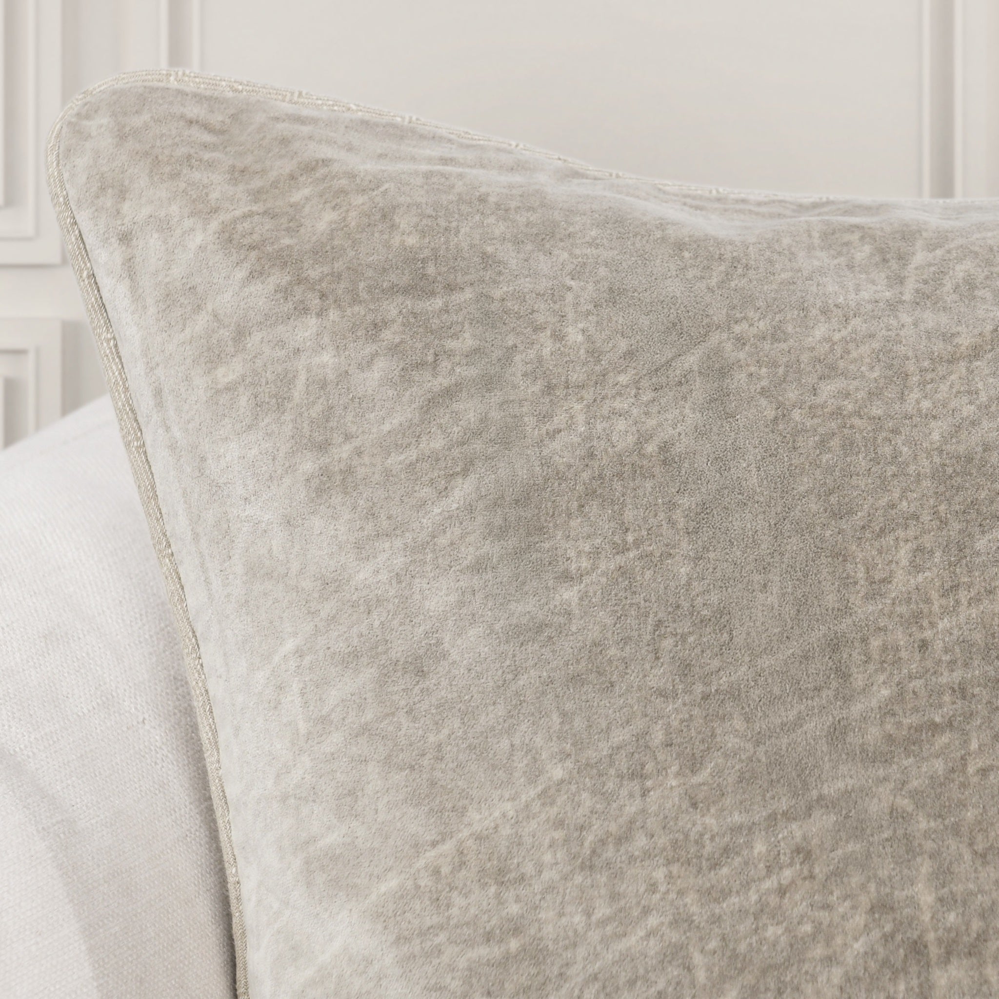 SLD Heirloom Velvet Multiple Sizes - Silver - 18"x18"